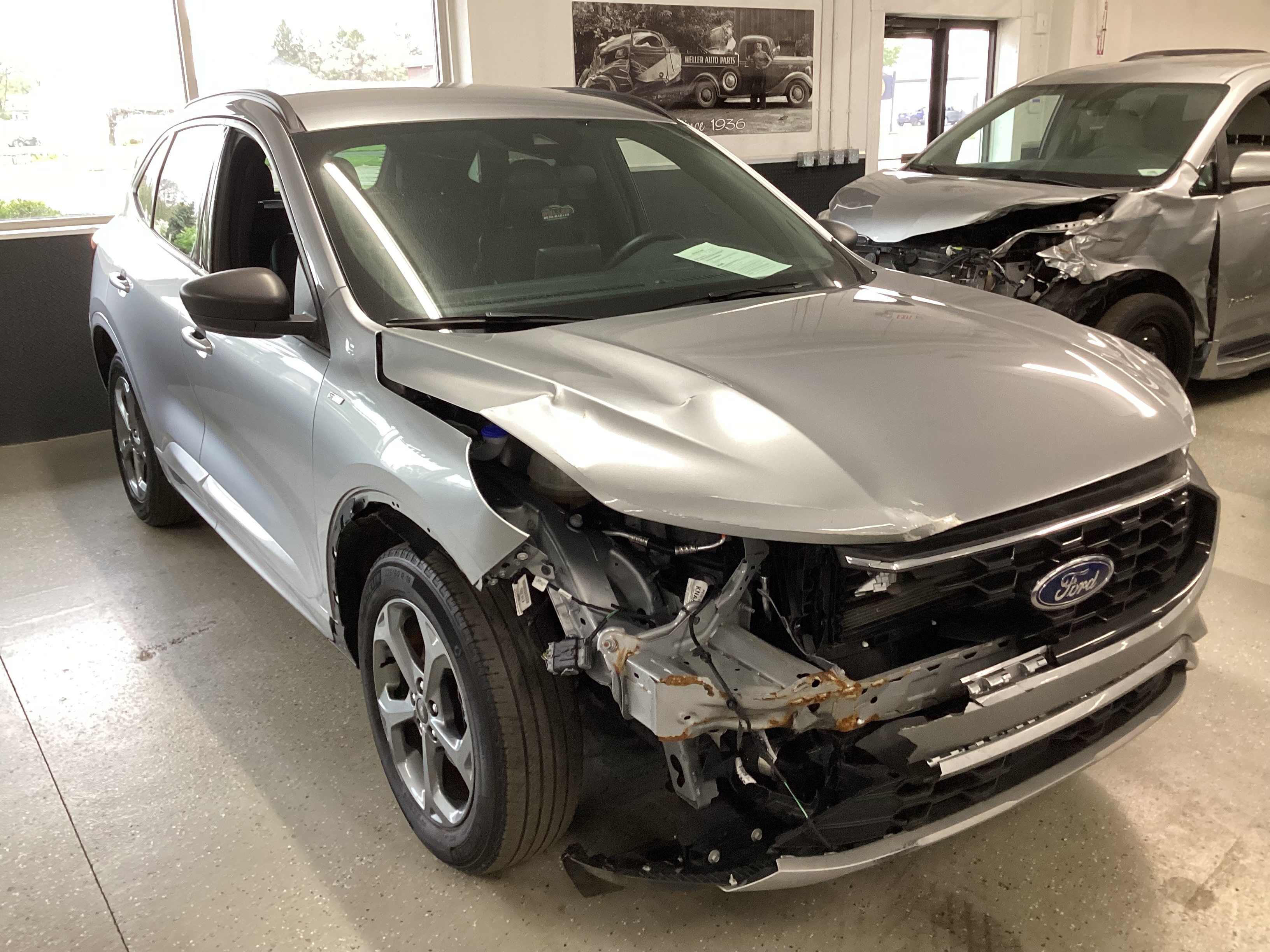 2024 FORD Escape ST Line AWD - Image 4