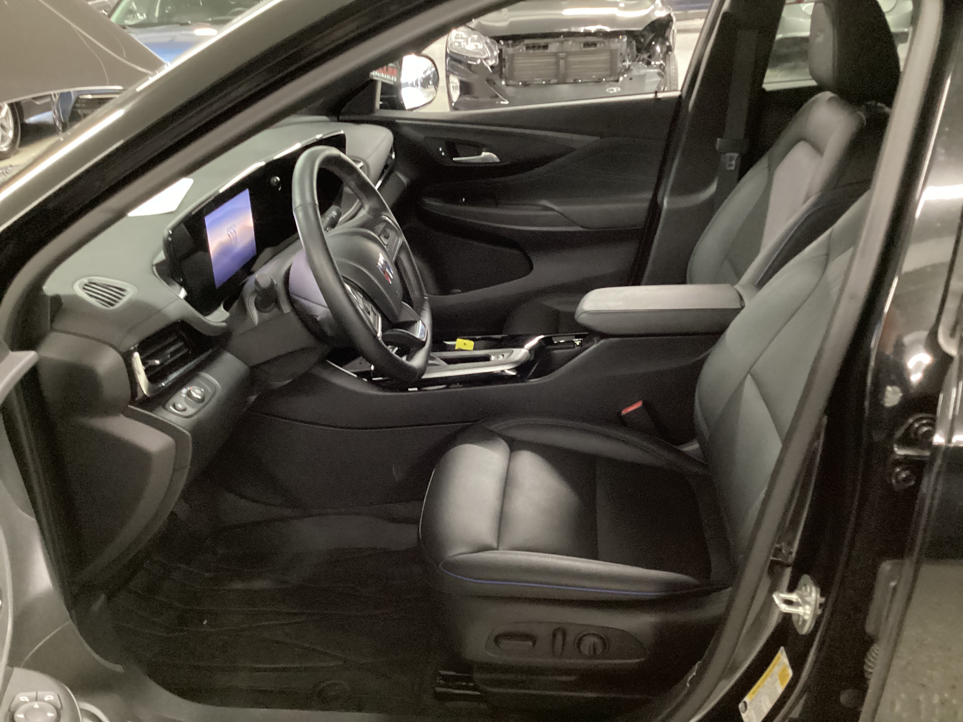 2025 BUICK Envista Sport Touring - Image 8