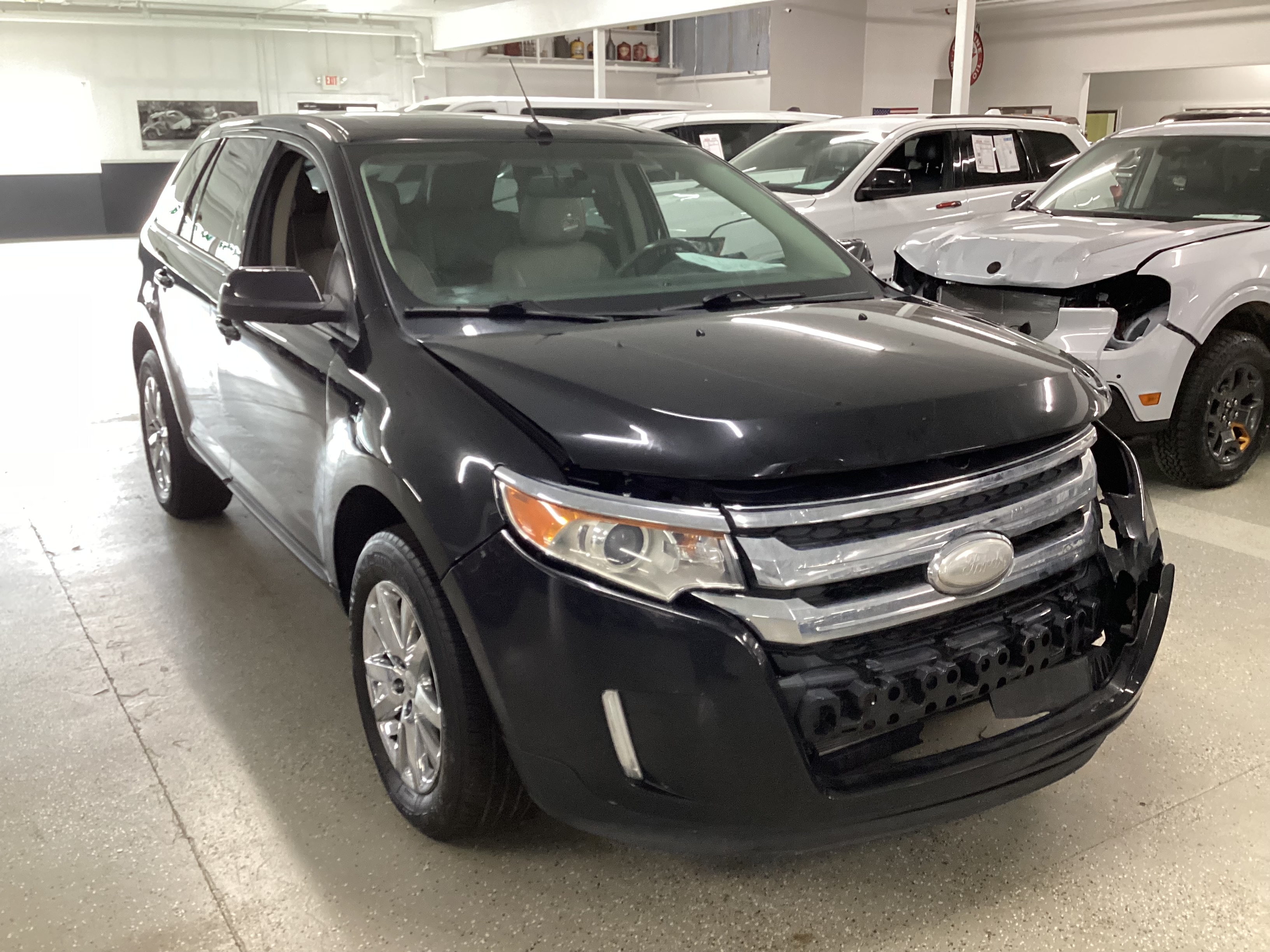 2013 FORD Edge SEL AWD - Image 4