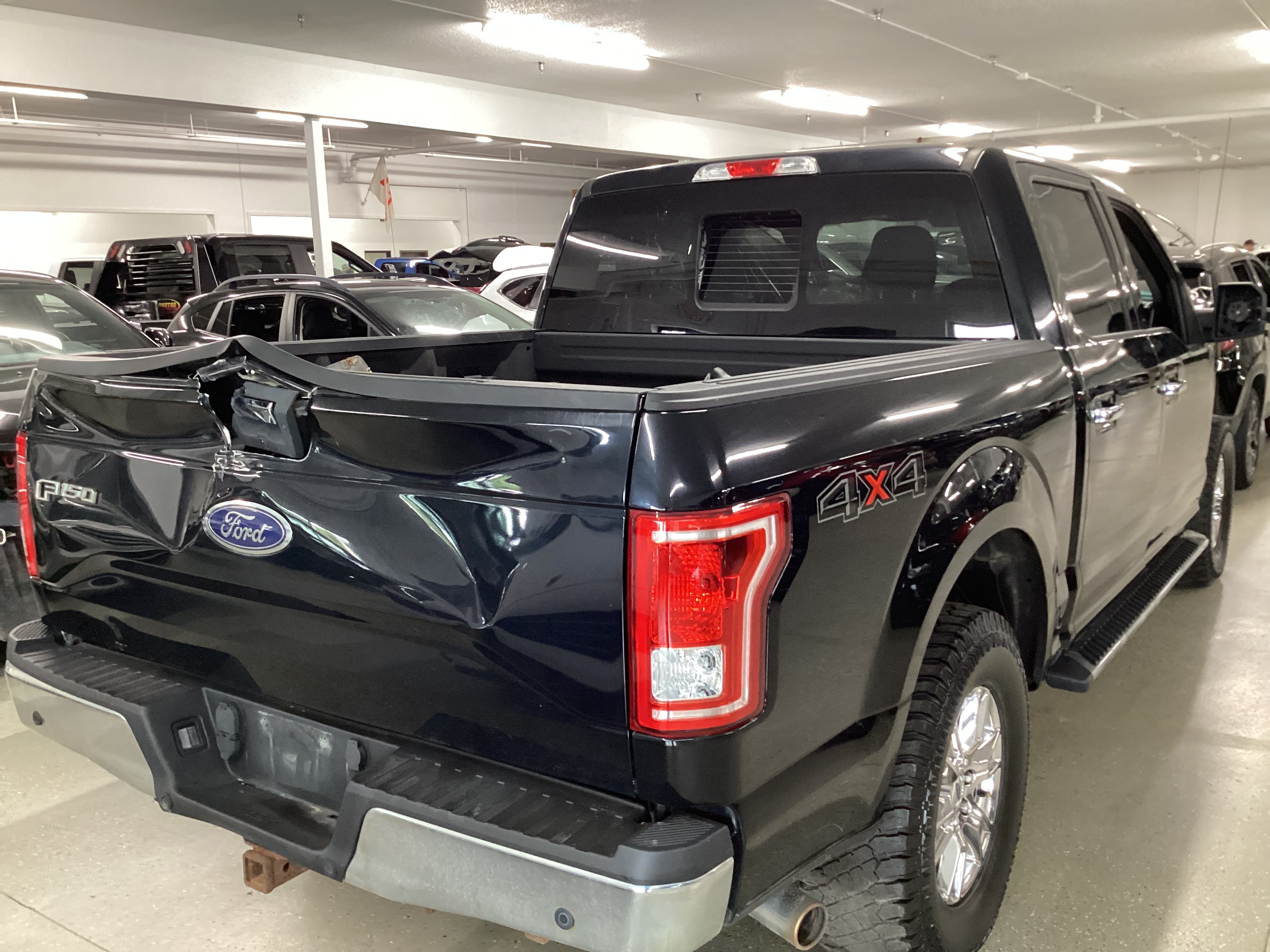 2017 FORD F-150 SuperCrew XLT 4WD - Image 3
