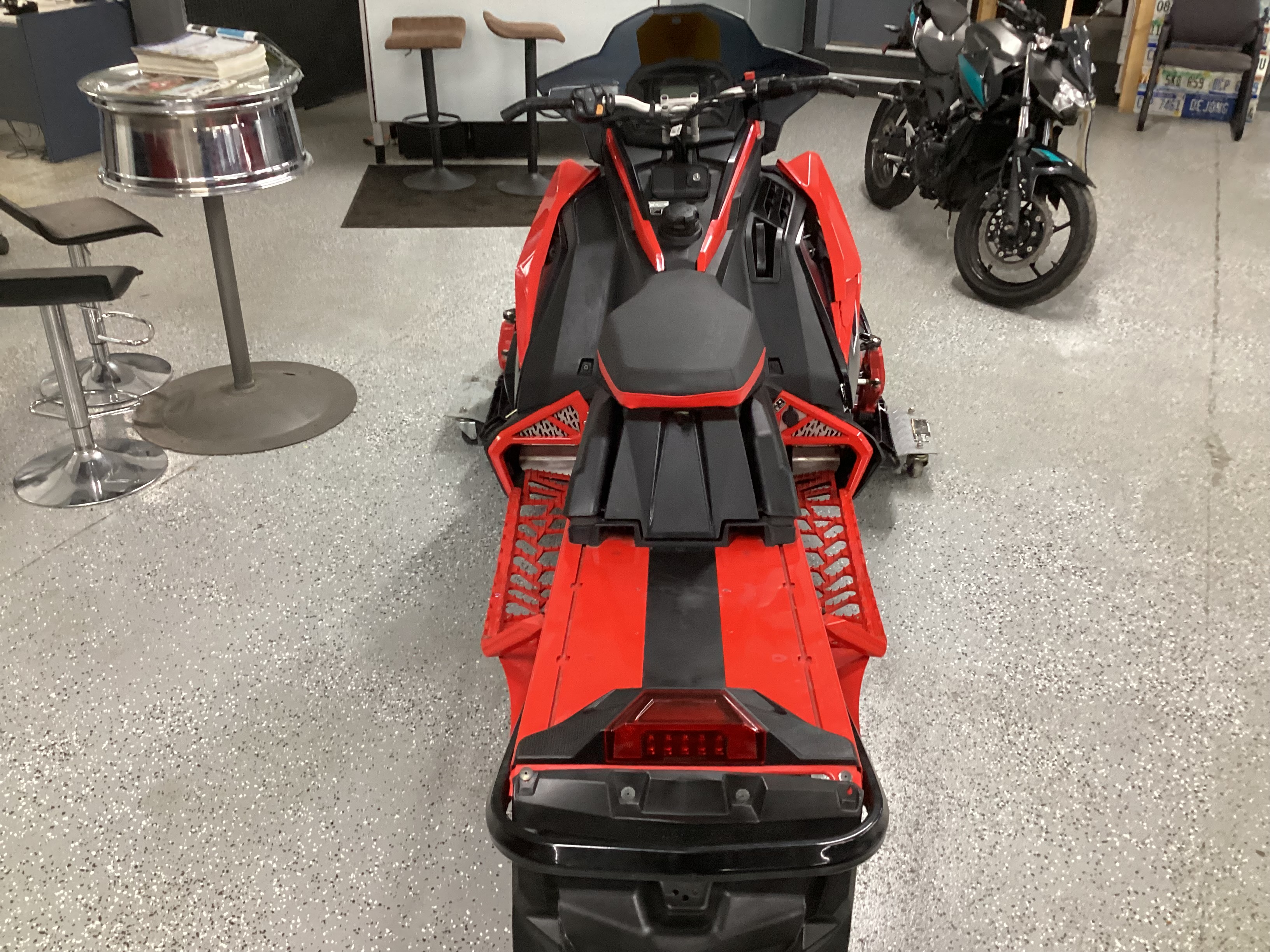 2023 POLARIS Matryx 850 - Image 2