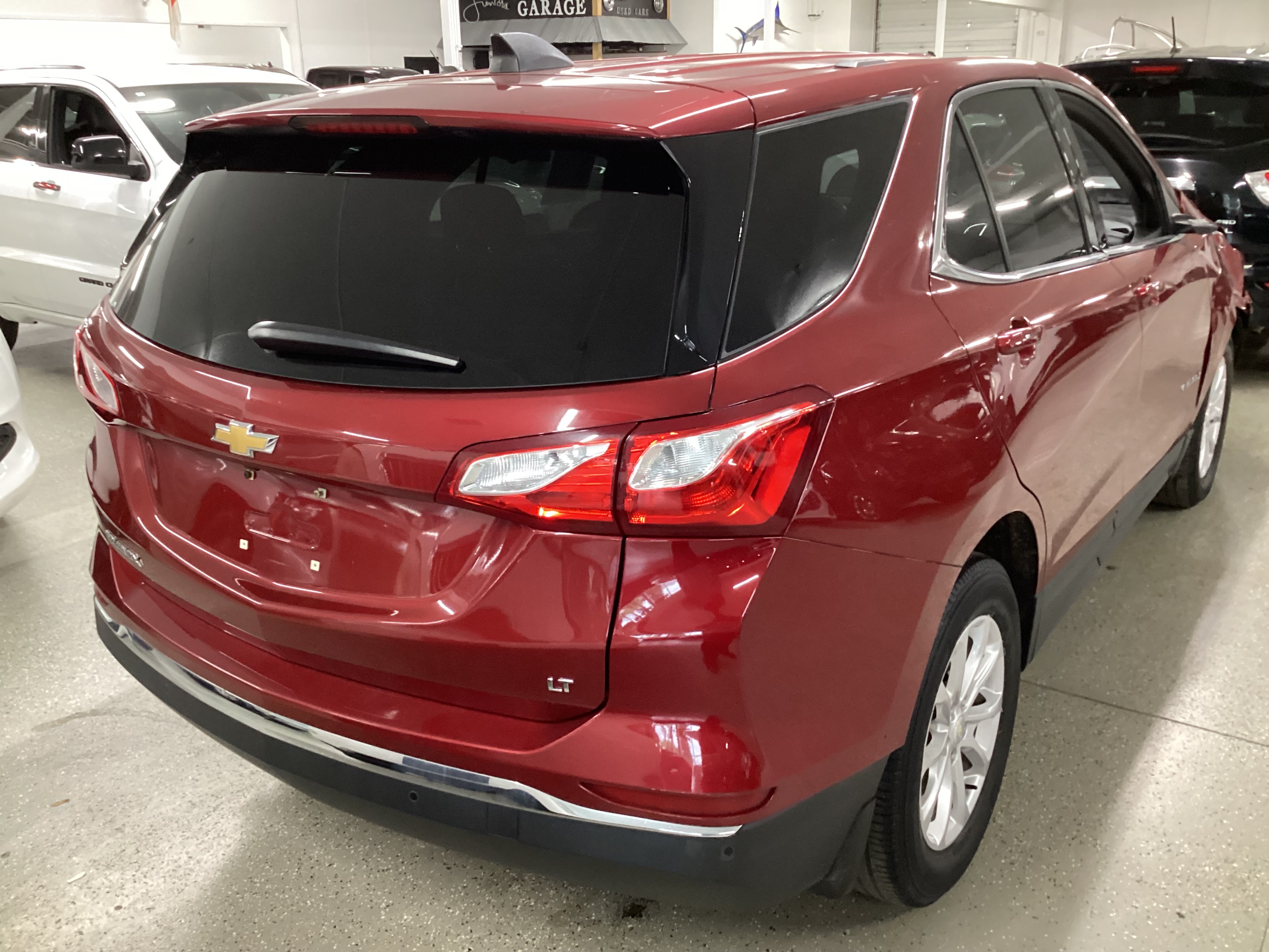 2018 CHEVROLET Equinox LT - Image 3