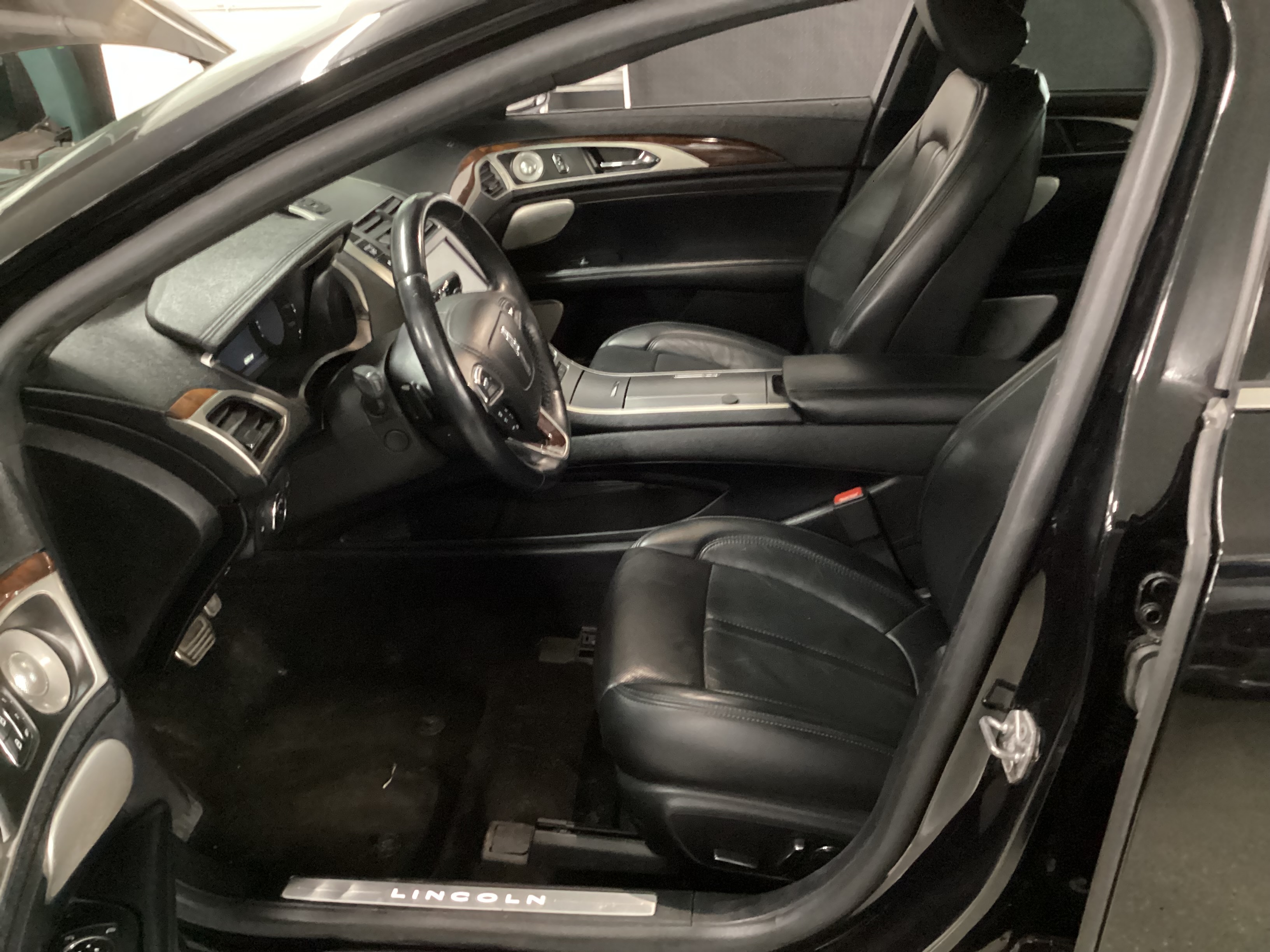 2020 LINCOLN MKZ Reserve AWD - Image 9