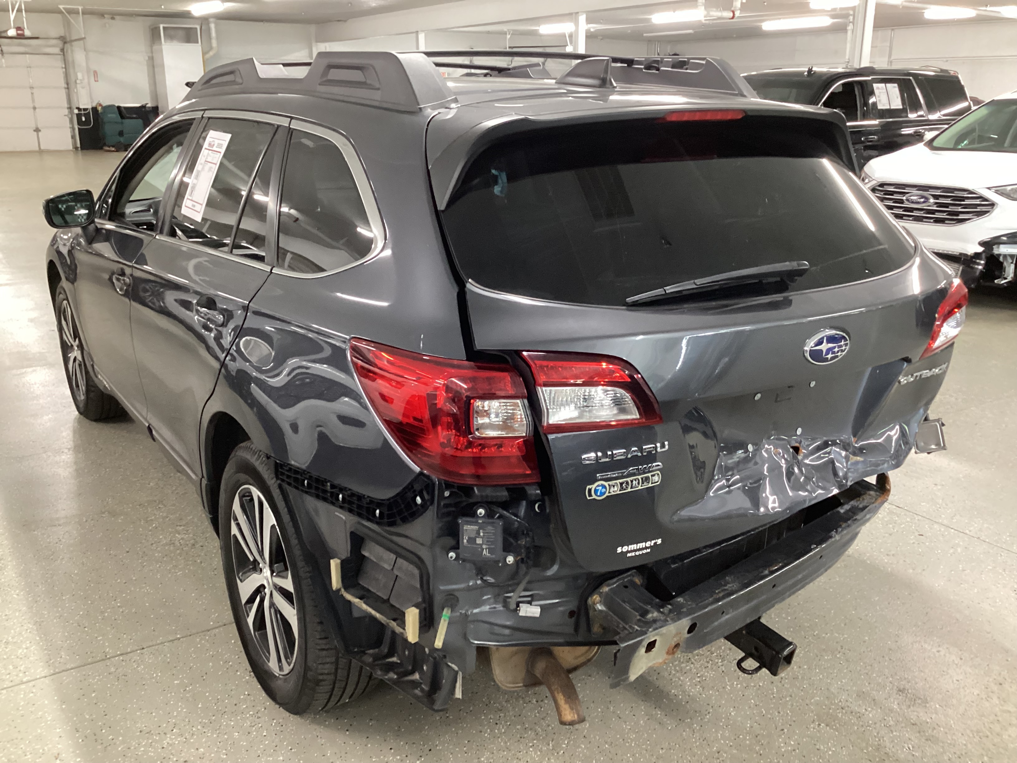 2019 SUBARU Outback Limited AWD - Image 2