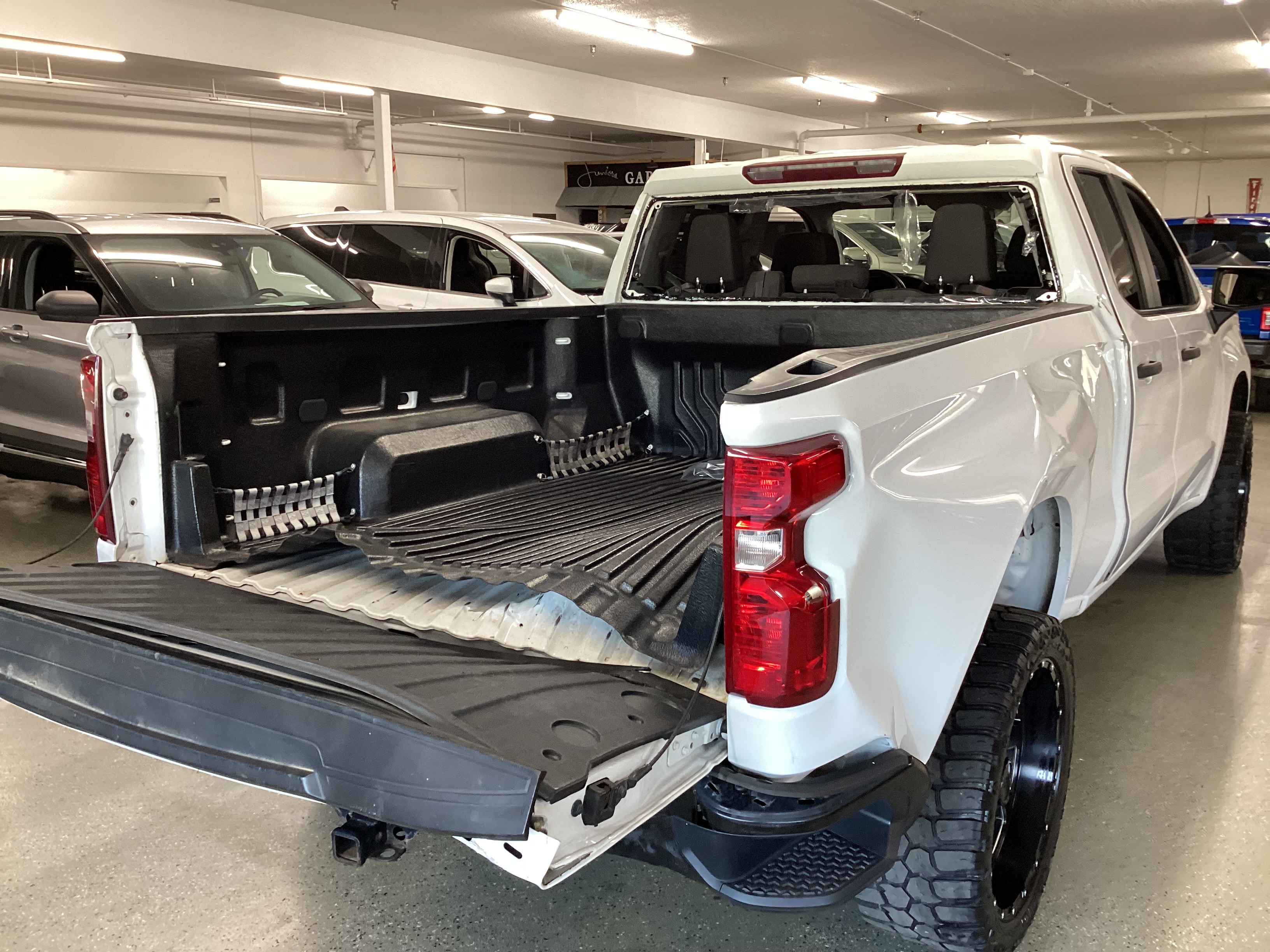 2019 CHEVROLET Silverado Double Cab Work Truck 4WD - Image 3