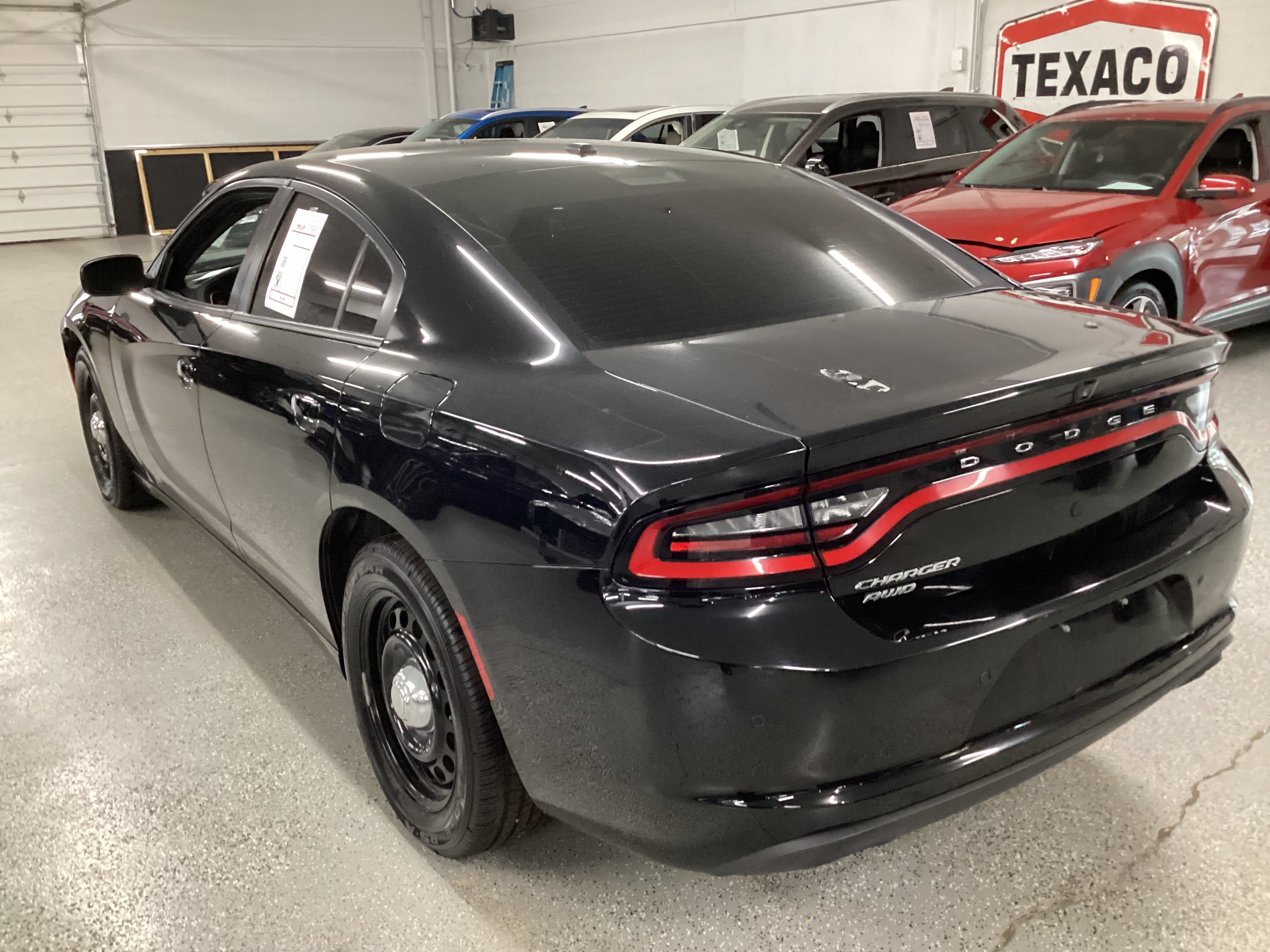 2022 DODGE Charger Police AWD - Image 2