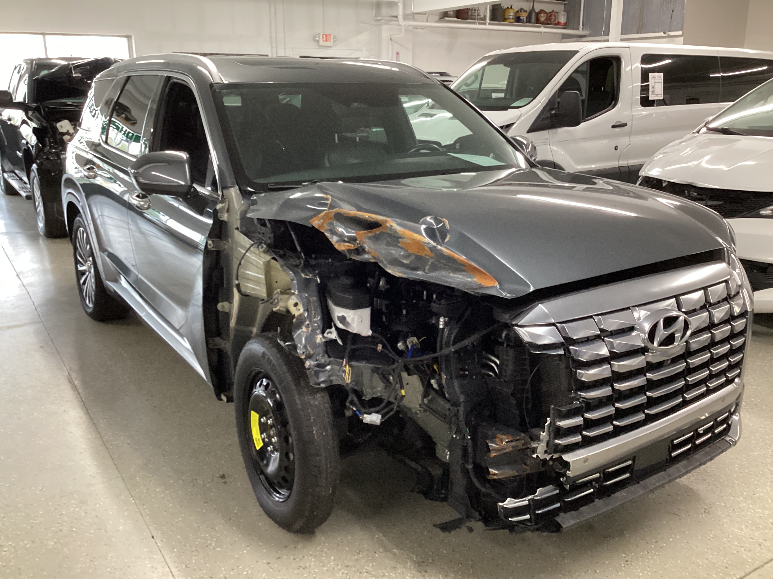 2024 HYUNDAI Palisade Calligraphy AWD - Image 4