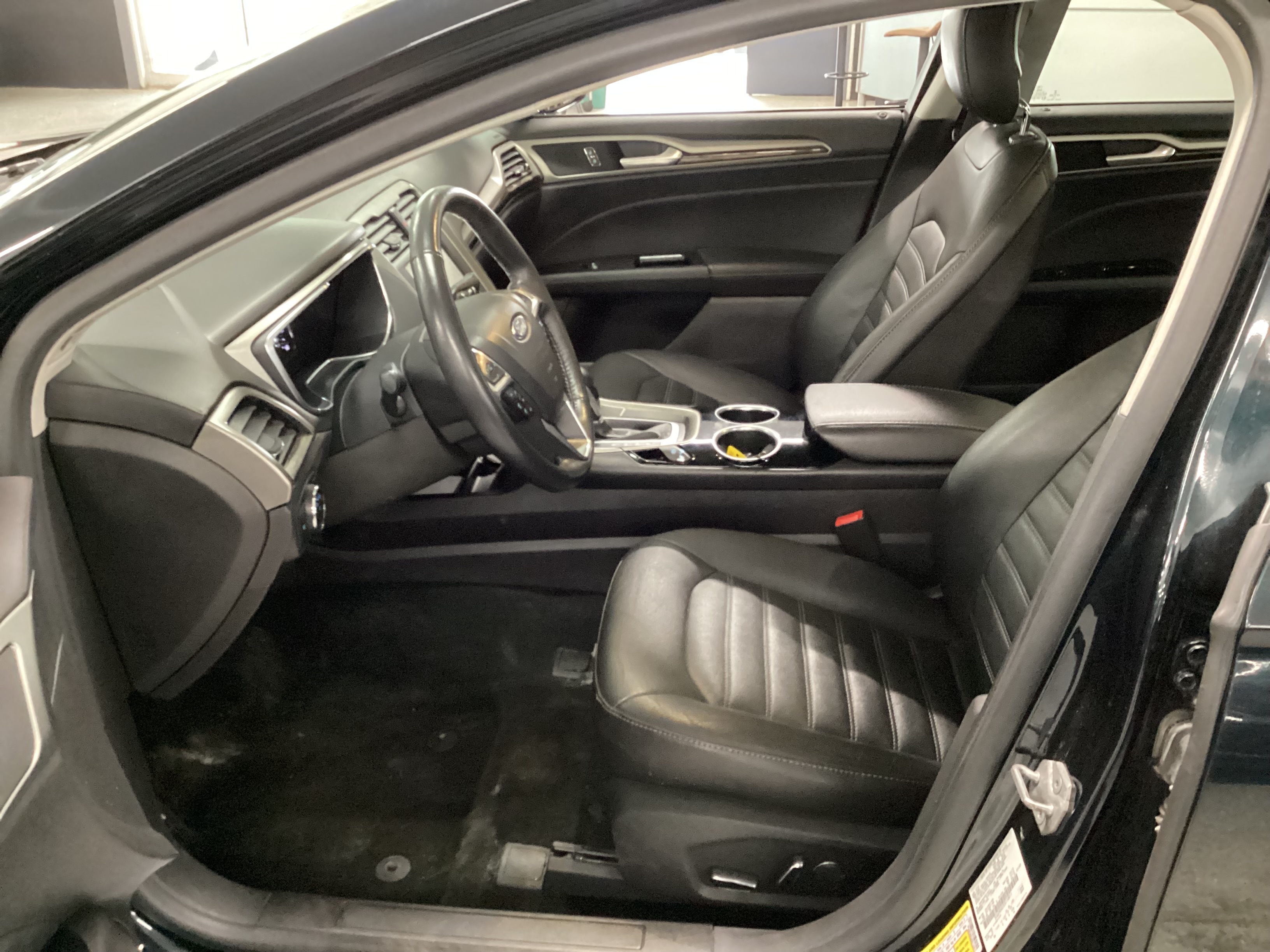 2014 FORD Fusion SE - Image 5