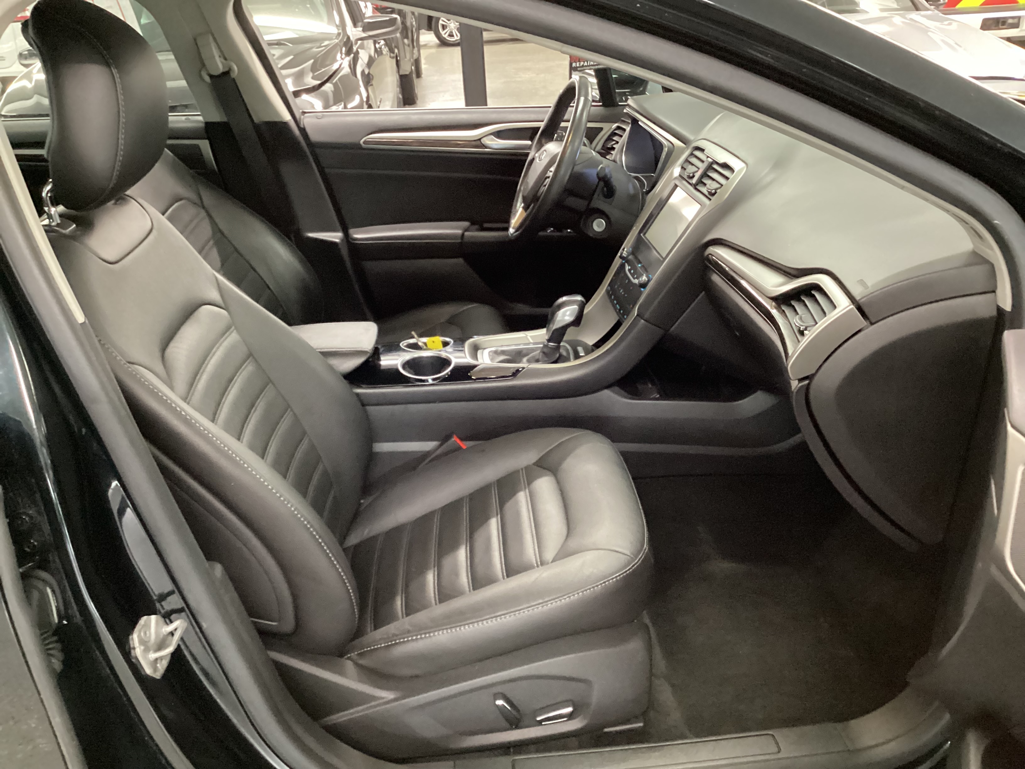 2014 FORD Fusion SE - Image 10