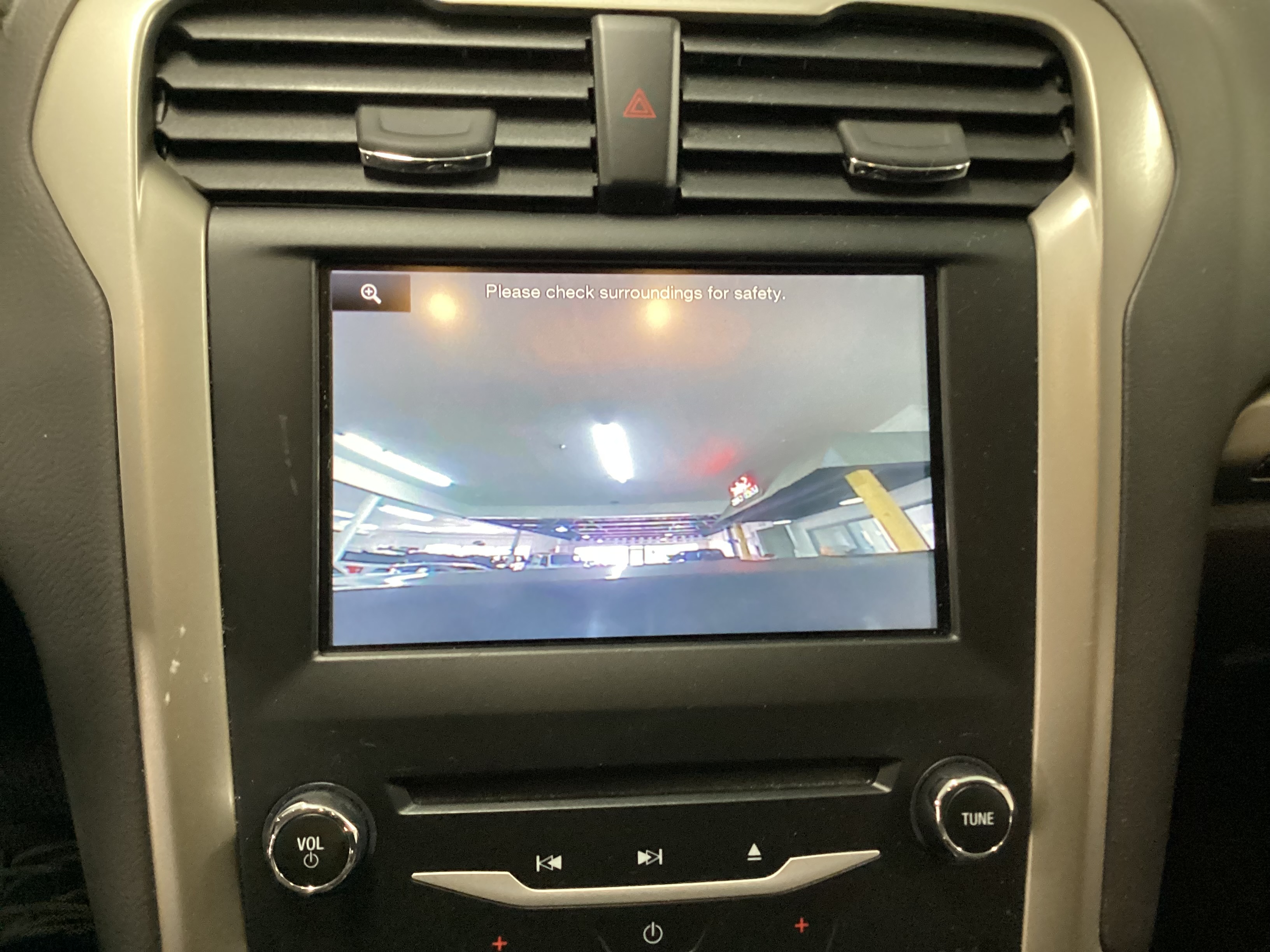 2014 FORD Fusion SE - Image 13