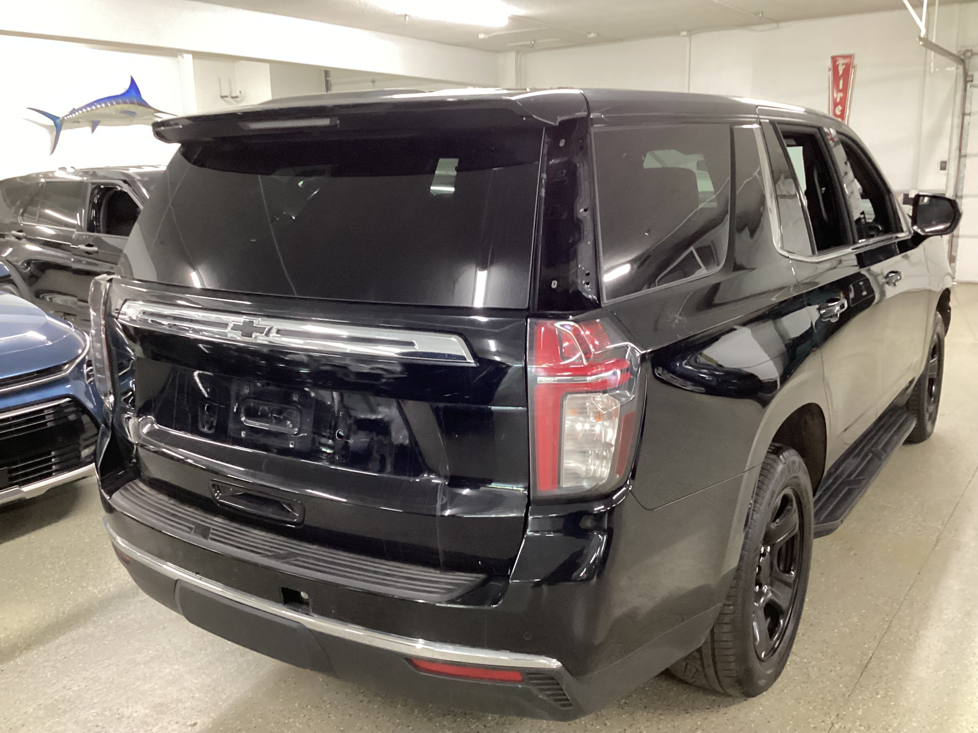 2023 CHEVROLET Tahoe Police 4WD - Image 3
