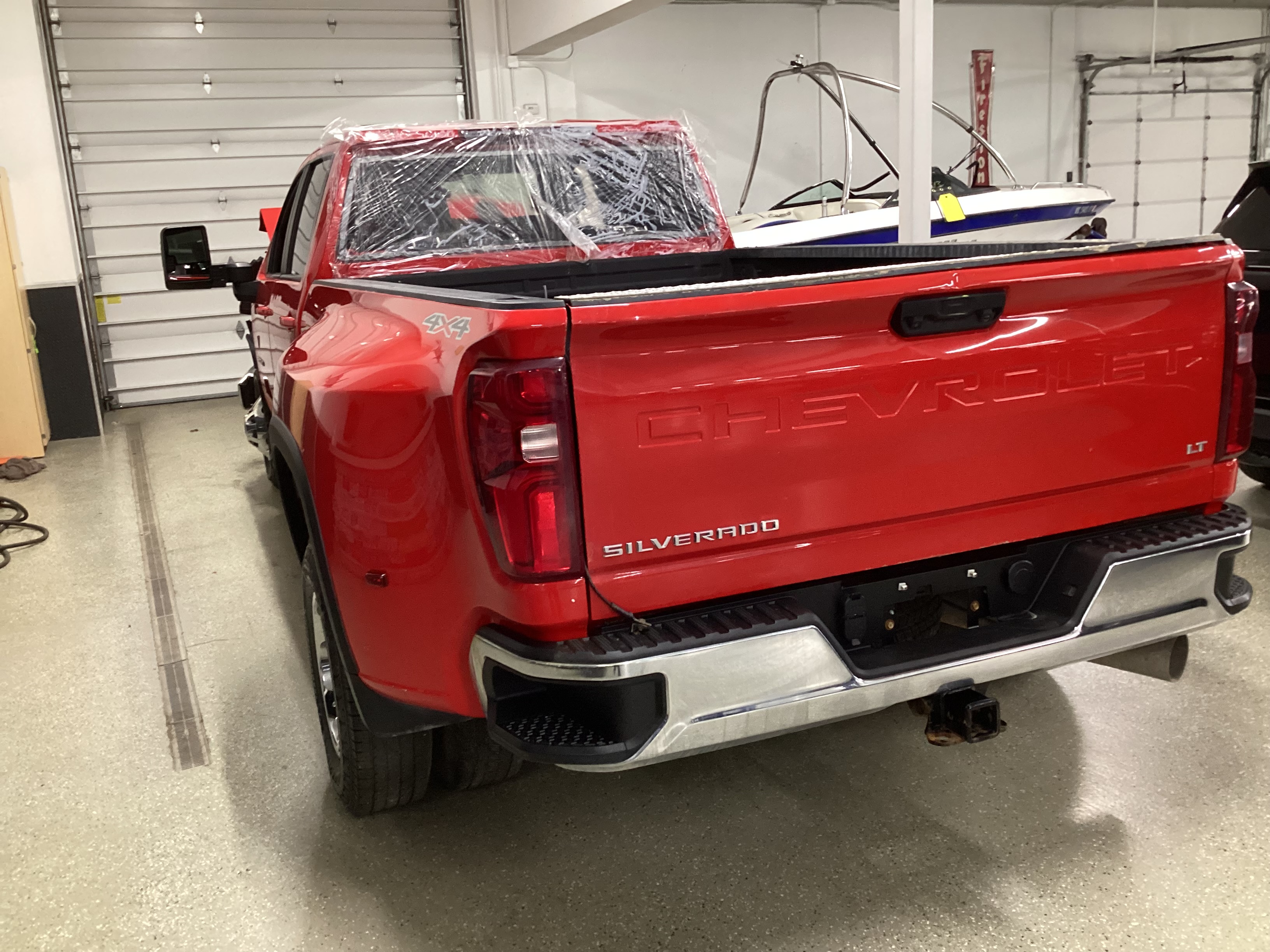 2022 CHEVROLET Silverado 3500HD LT Crew Cab 4WD Dually - Image 2