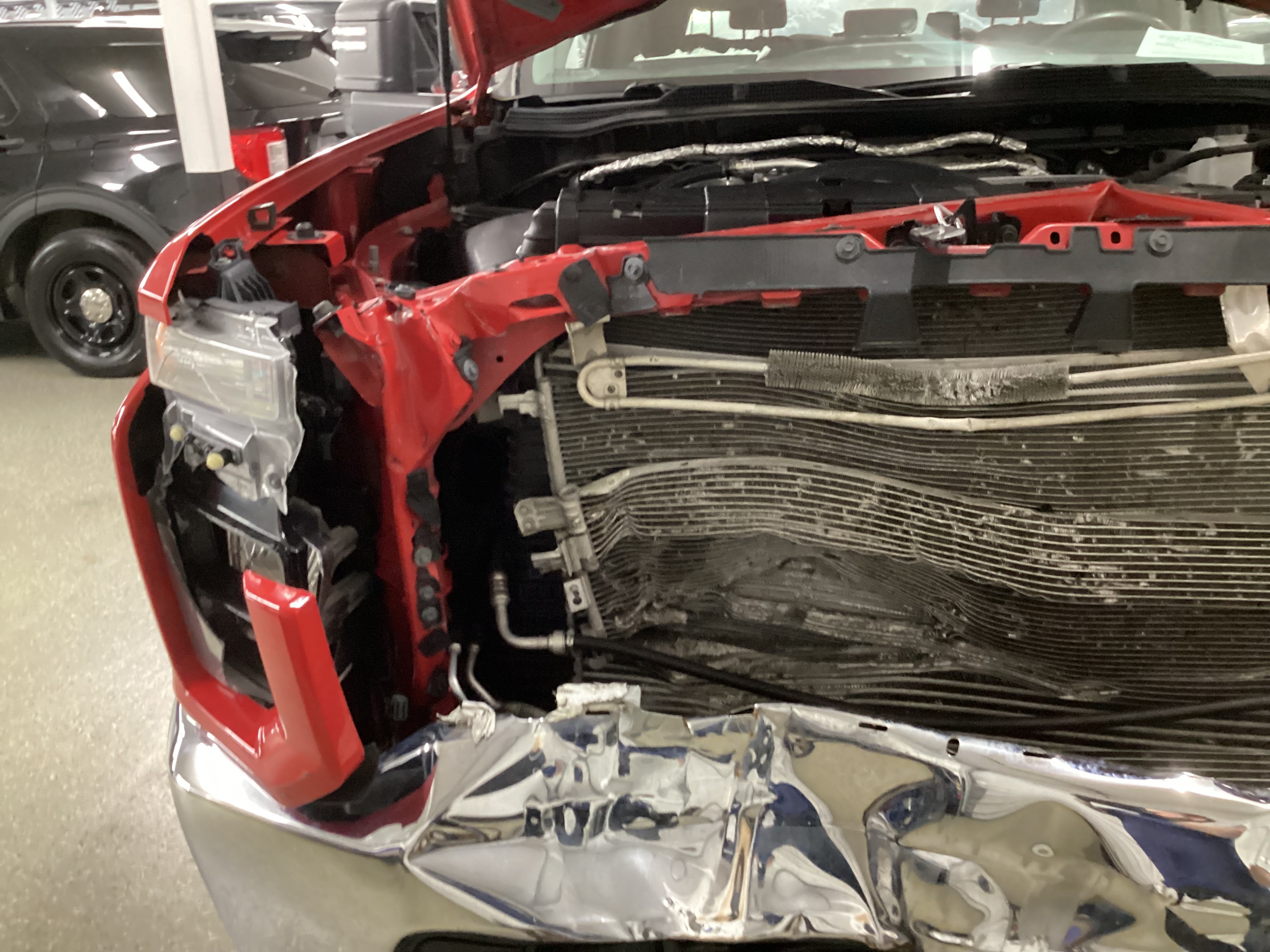 2022 CHEVROLET Silverado 3500HD LT Crew Cab 4WD Dually - Image 7