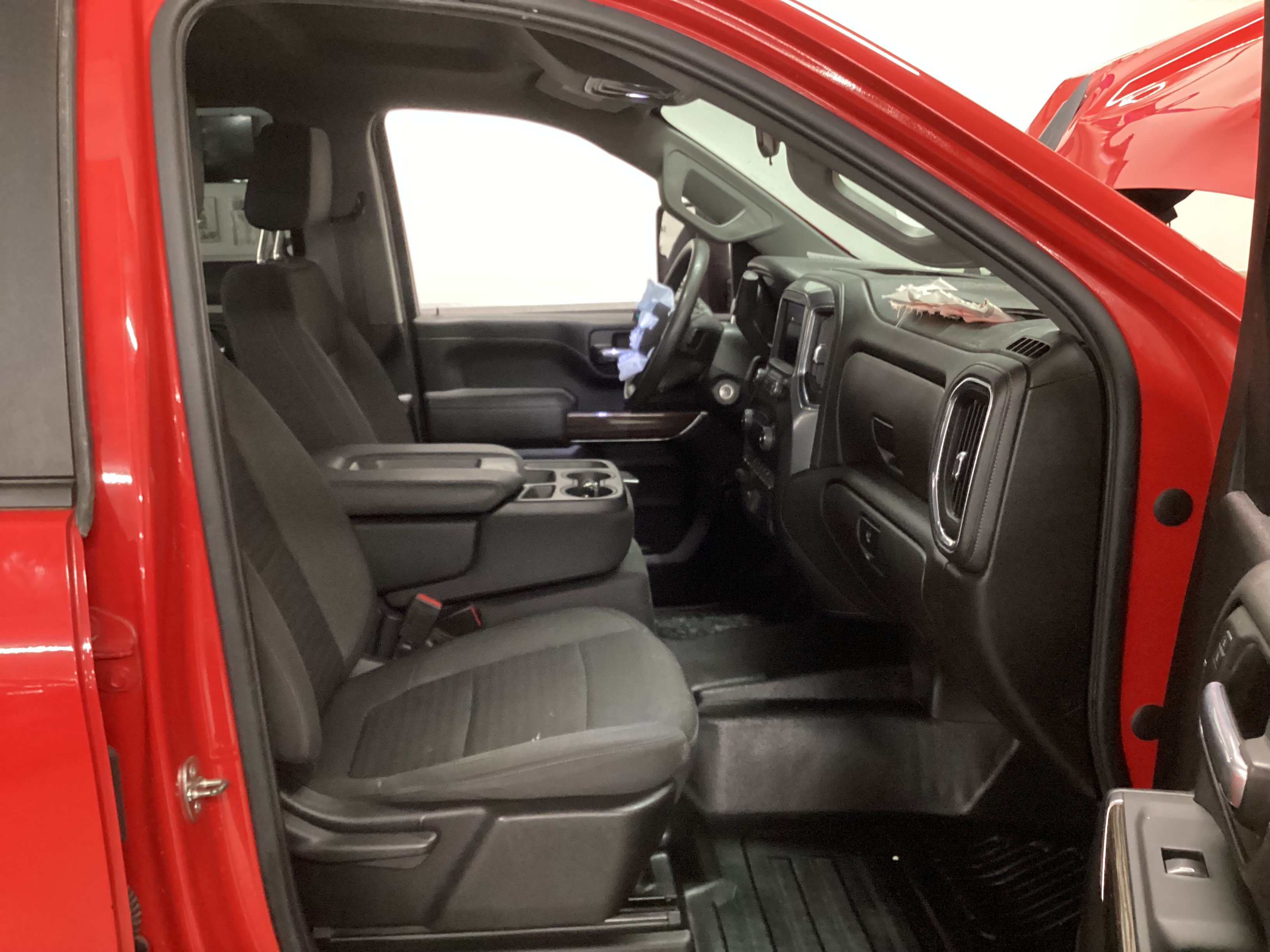 2022 CHEVROLET Silverado 3500HD LT Crew Cab 4WD Dually - Image 15