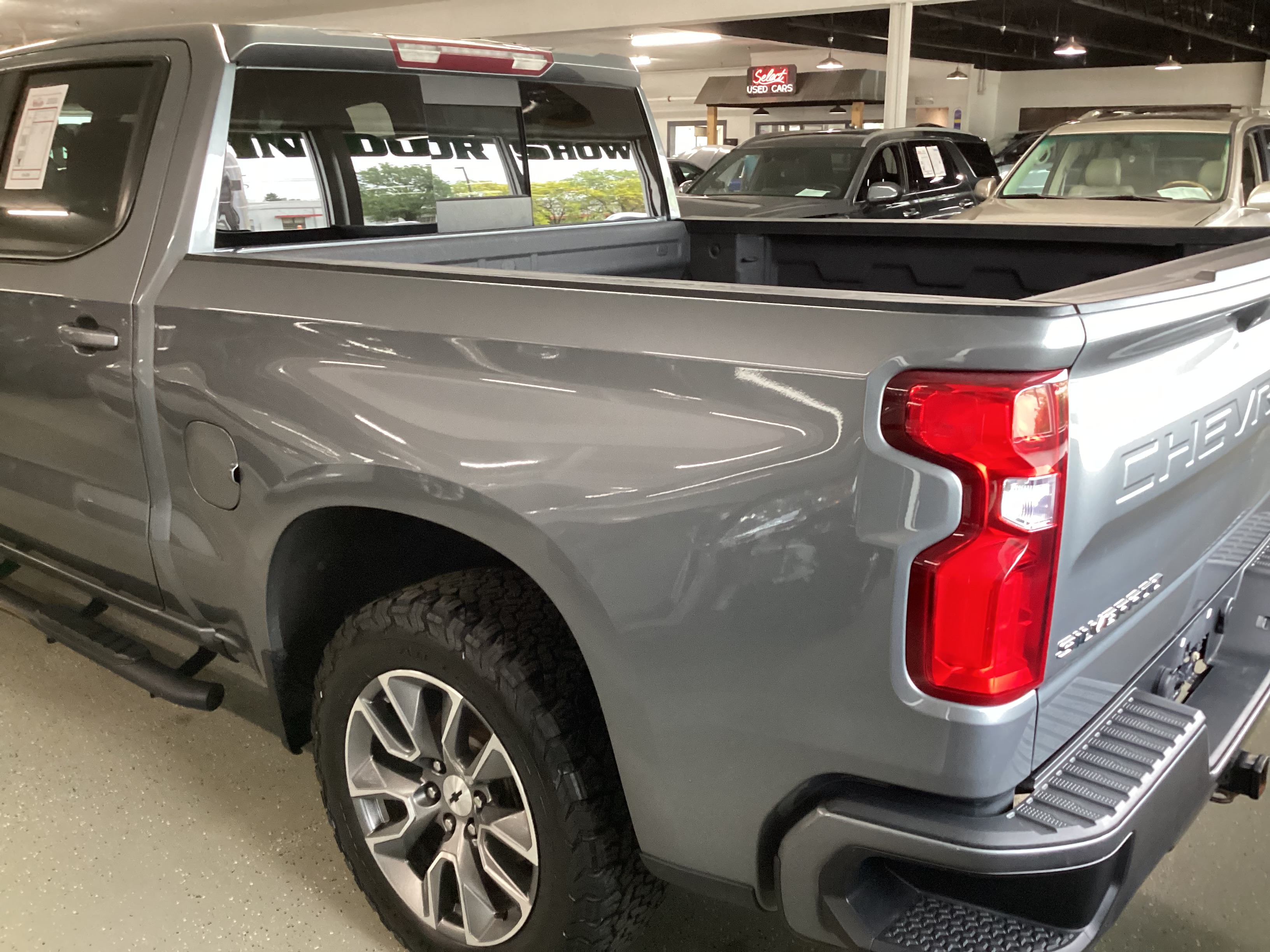 2021 CHEVROLET Silverado 4WD Crew Cab RST - Image 2