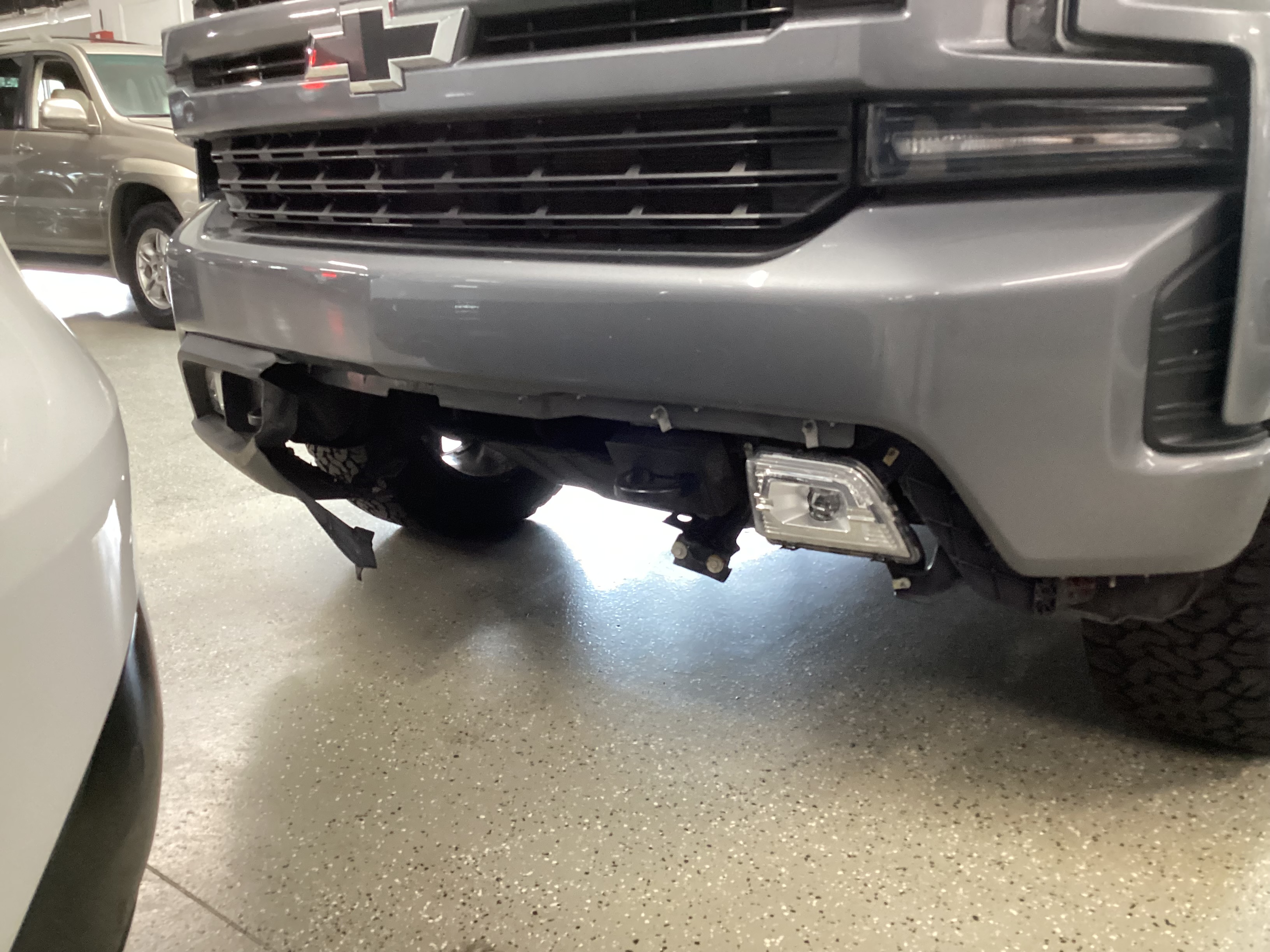 2021 CHEVROLET Silverado 4WD Crew Cab RST - Image 12