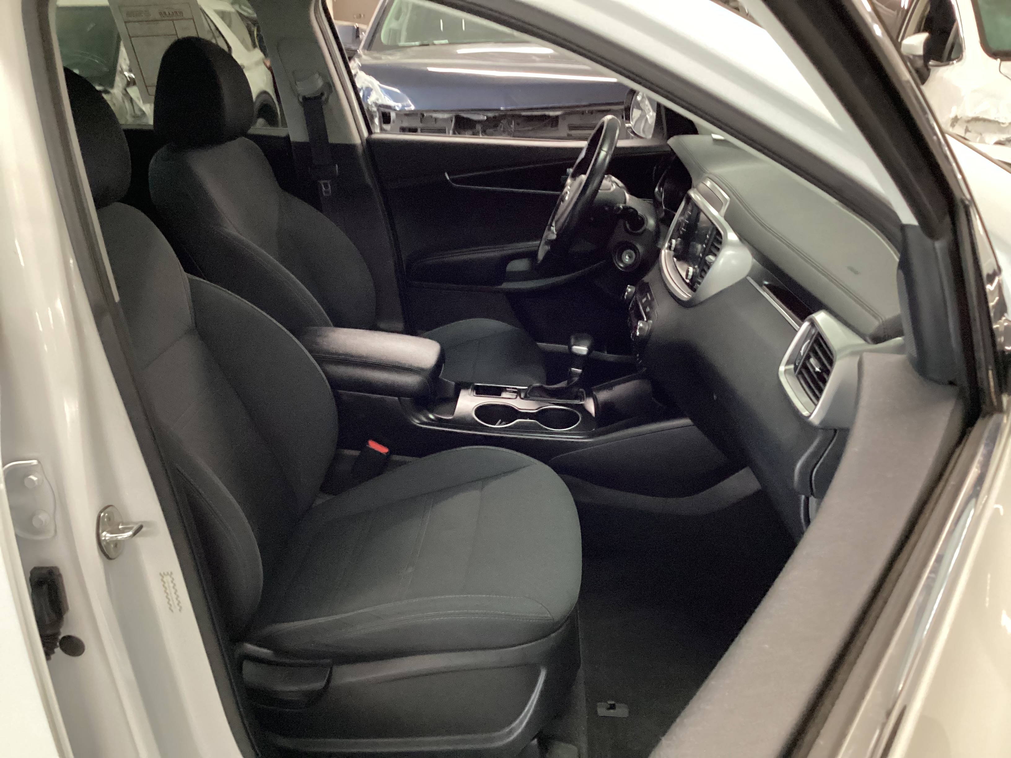2020 KIA Sorento LX AWD - Image 10