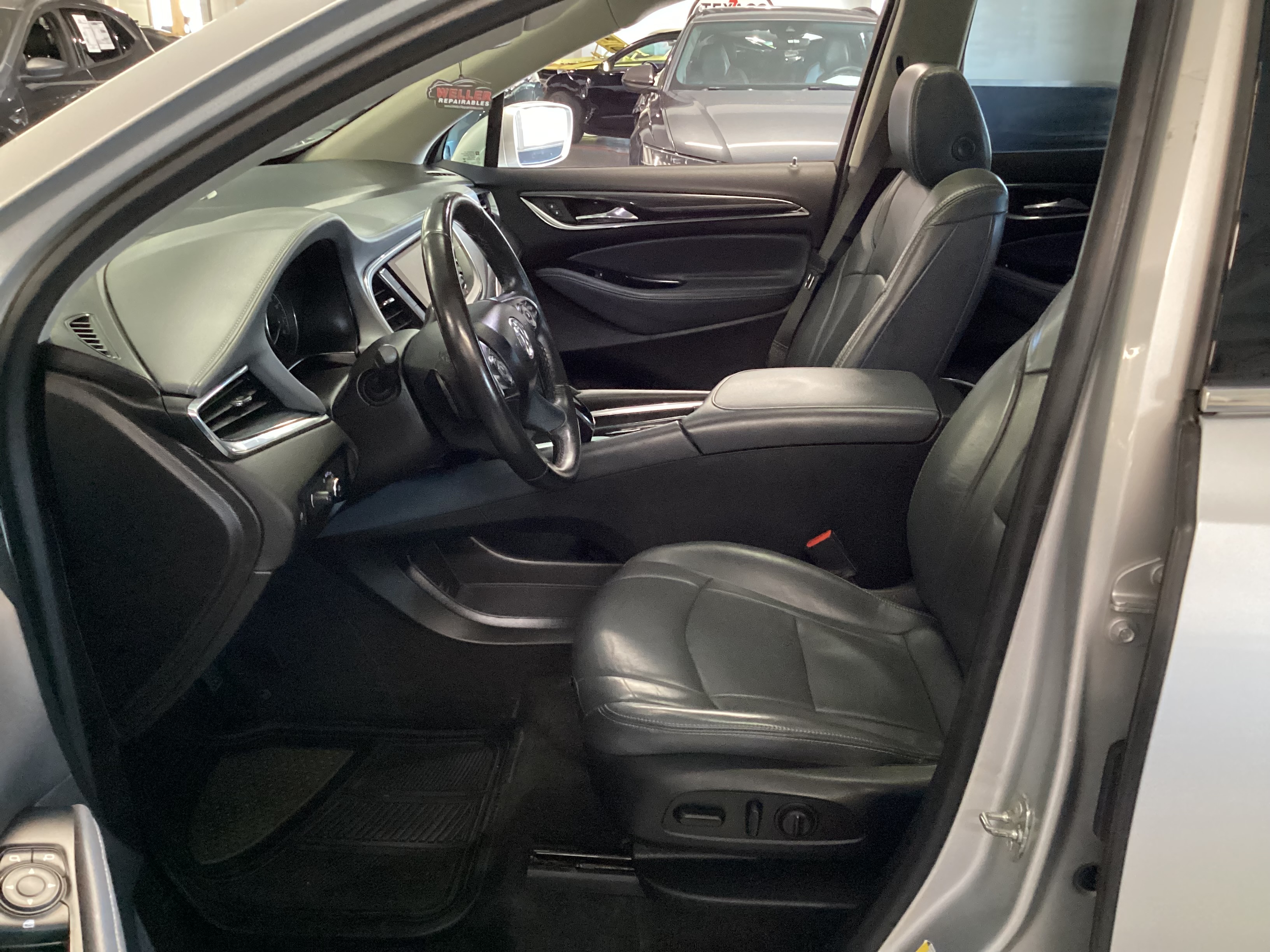 2018 BUICK Enclave Essence AWD - Image 6