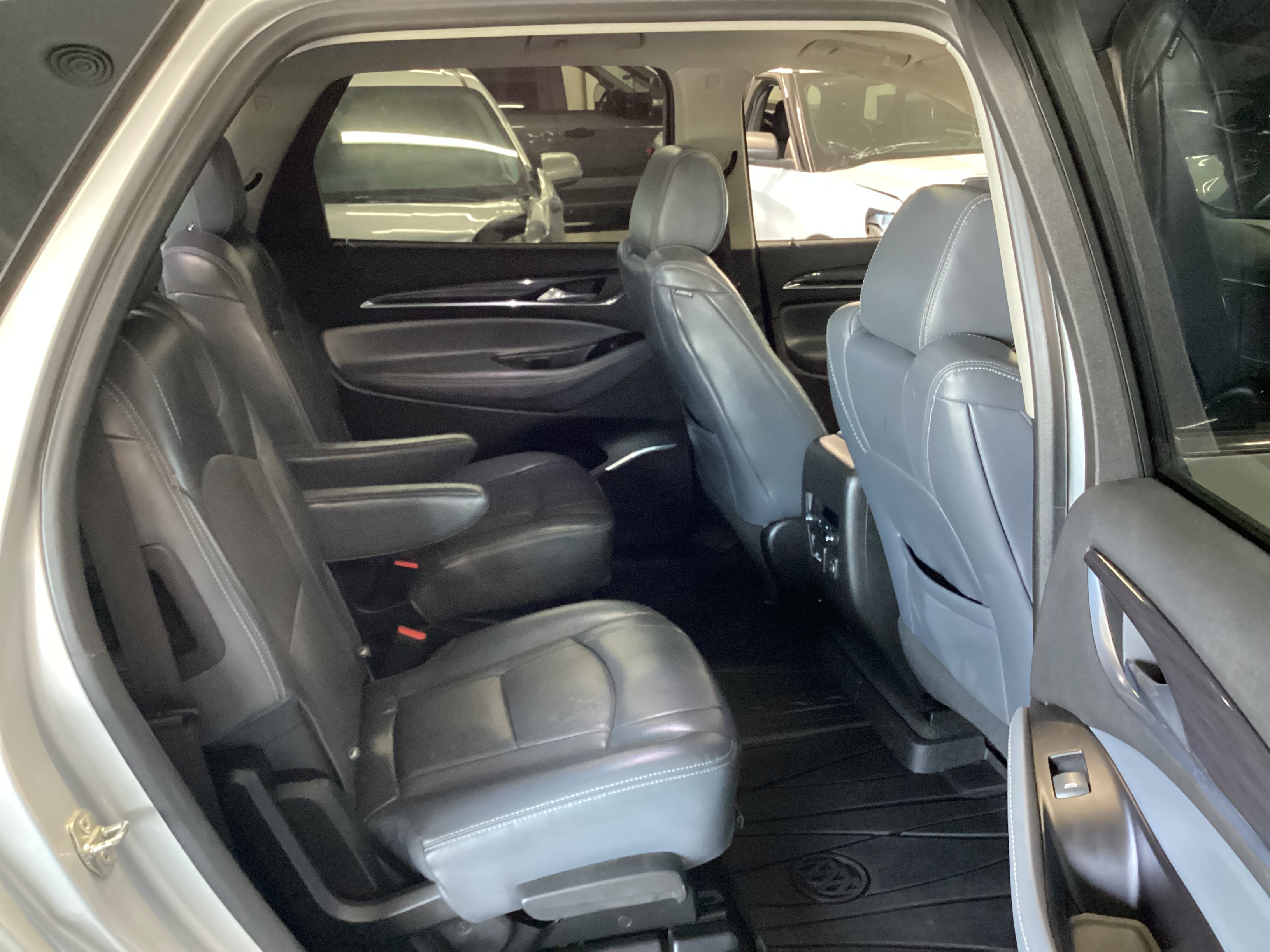 2018 BUICK Enclave Essence AWD - Image 12