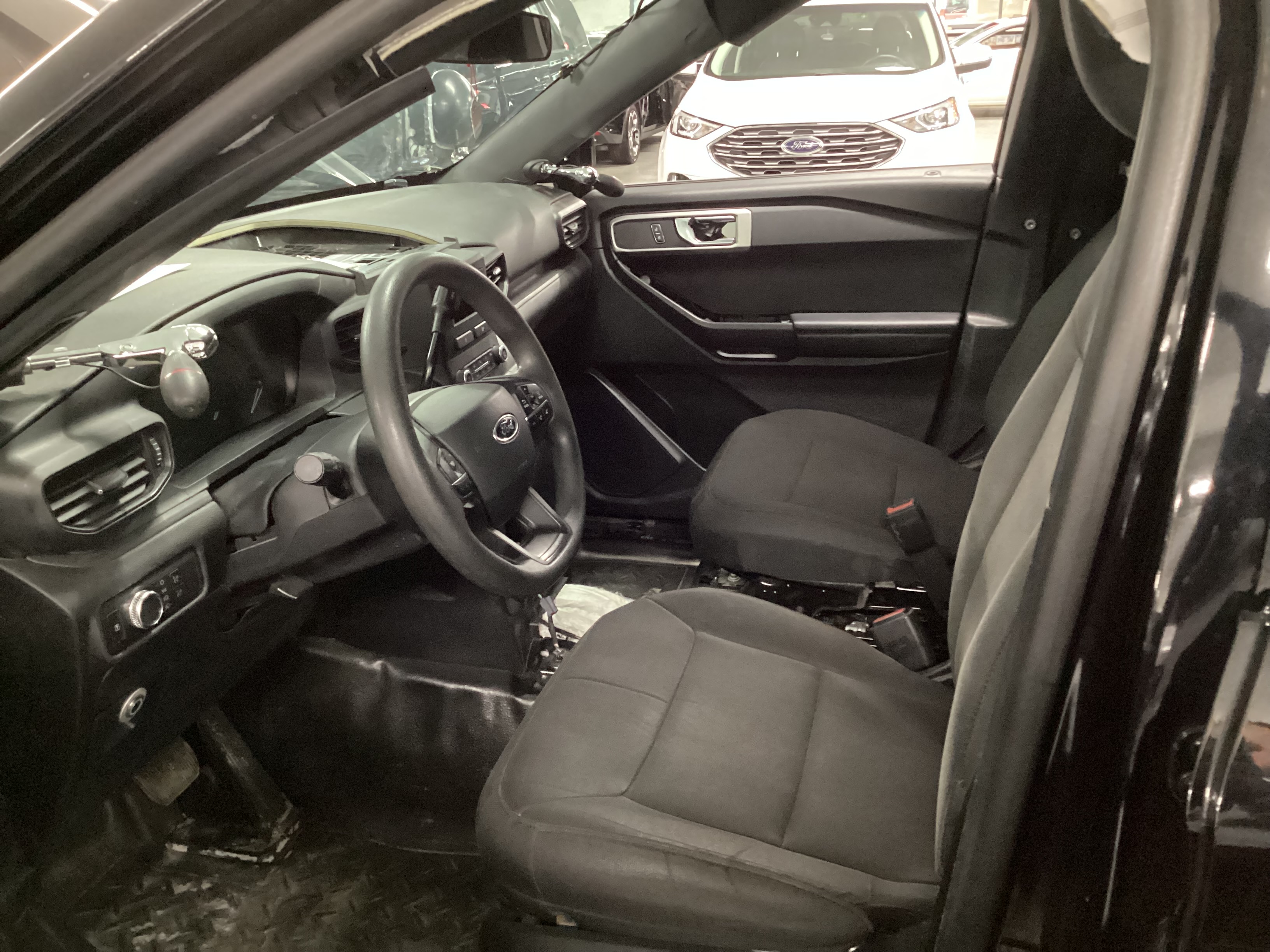 2022 FORD Explorer Police 4WD - Image 6