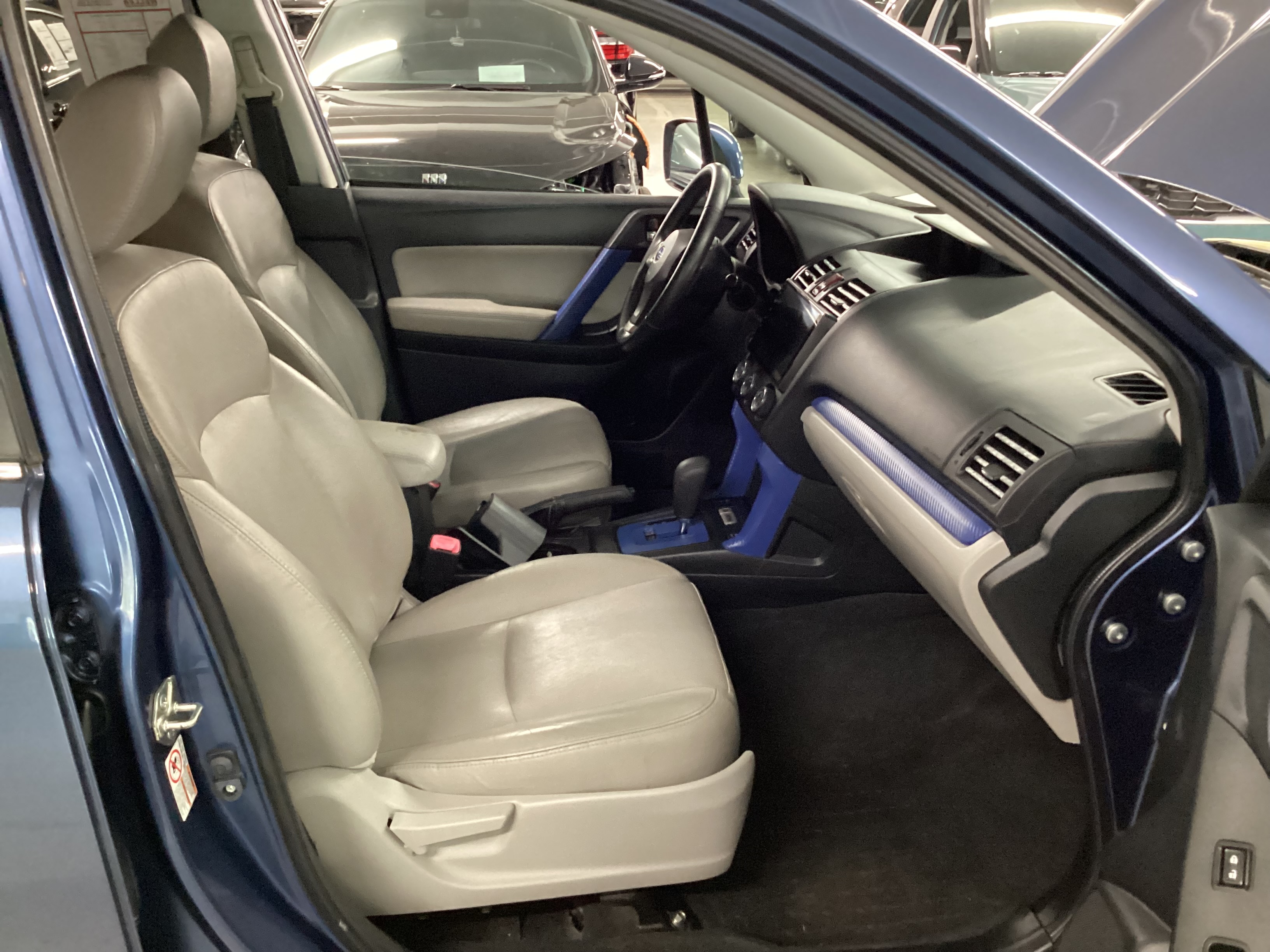 2014 SUBARU Forester Limited AWD - Image 10