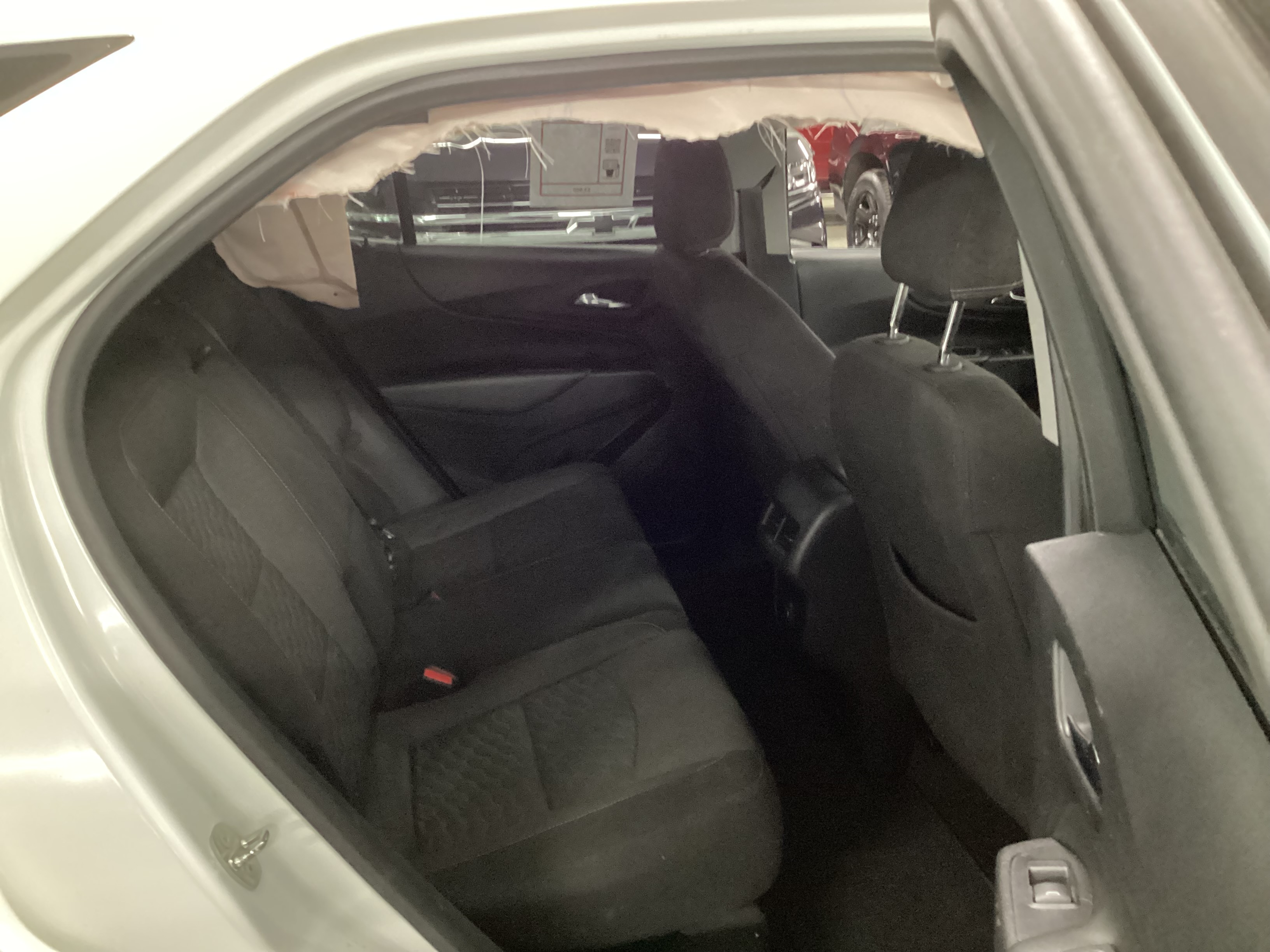 2019 CHEVROLET Equinox LT - Image 11