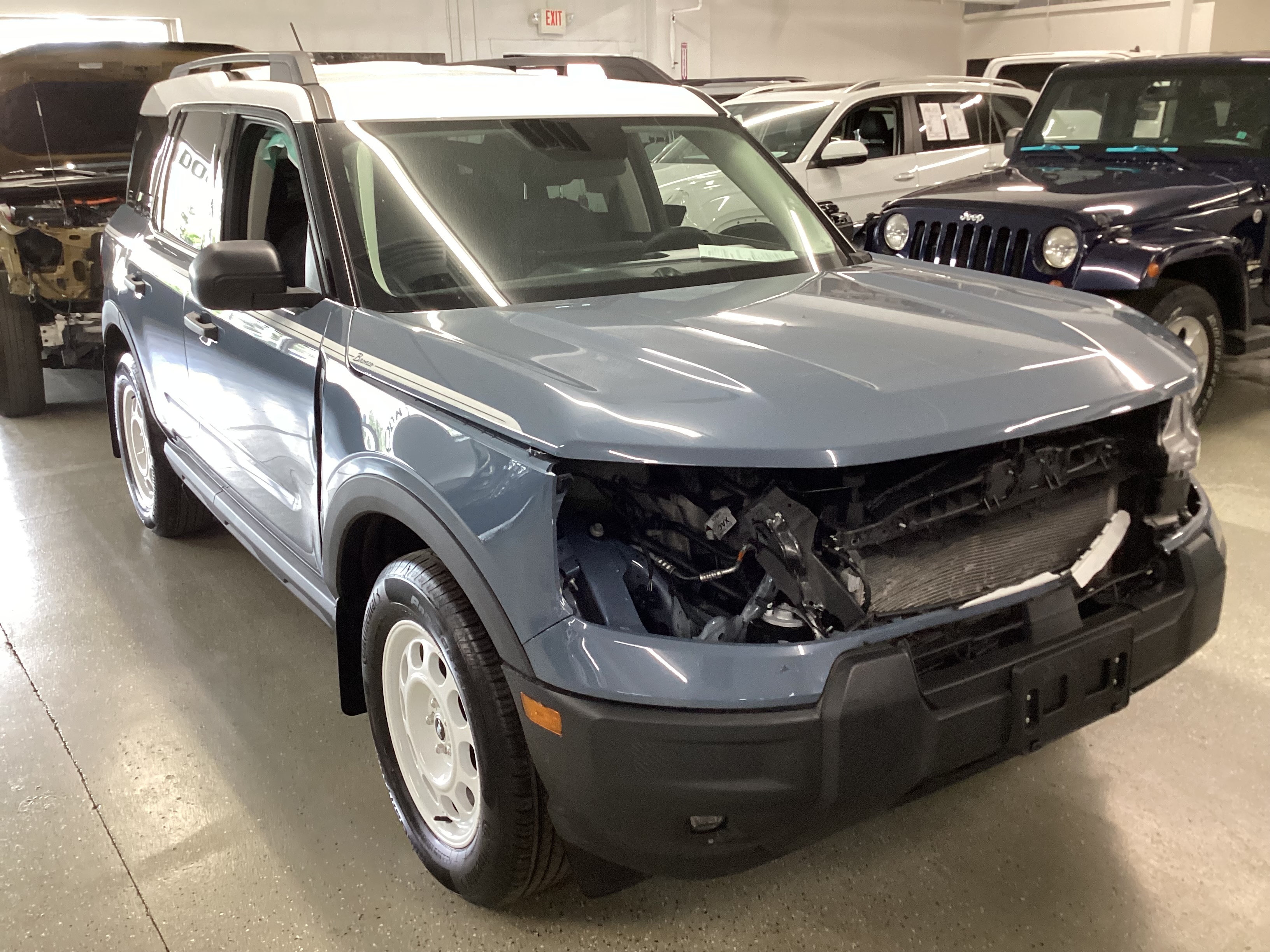 2025 FORD Bronco Sport Heritage 4x4 - Image 4