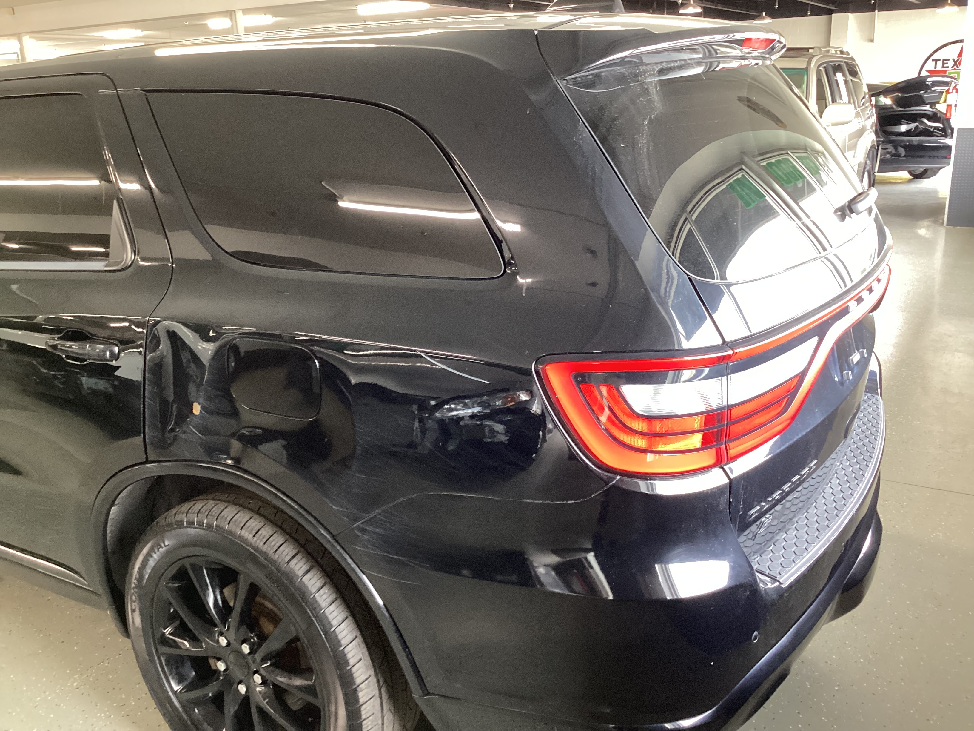 2018 DODGE Durango R/T AWD - Image 2