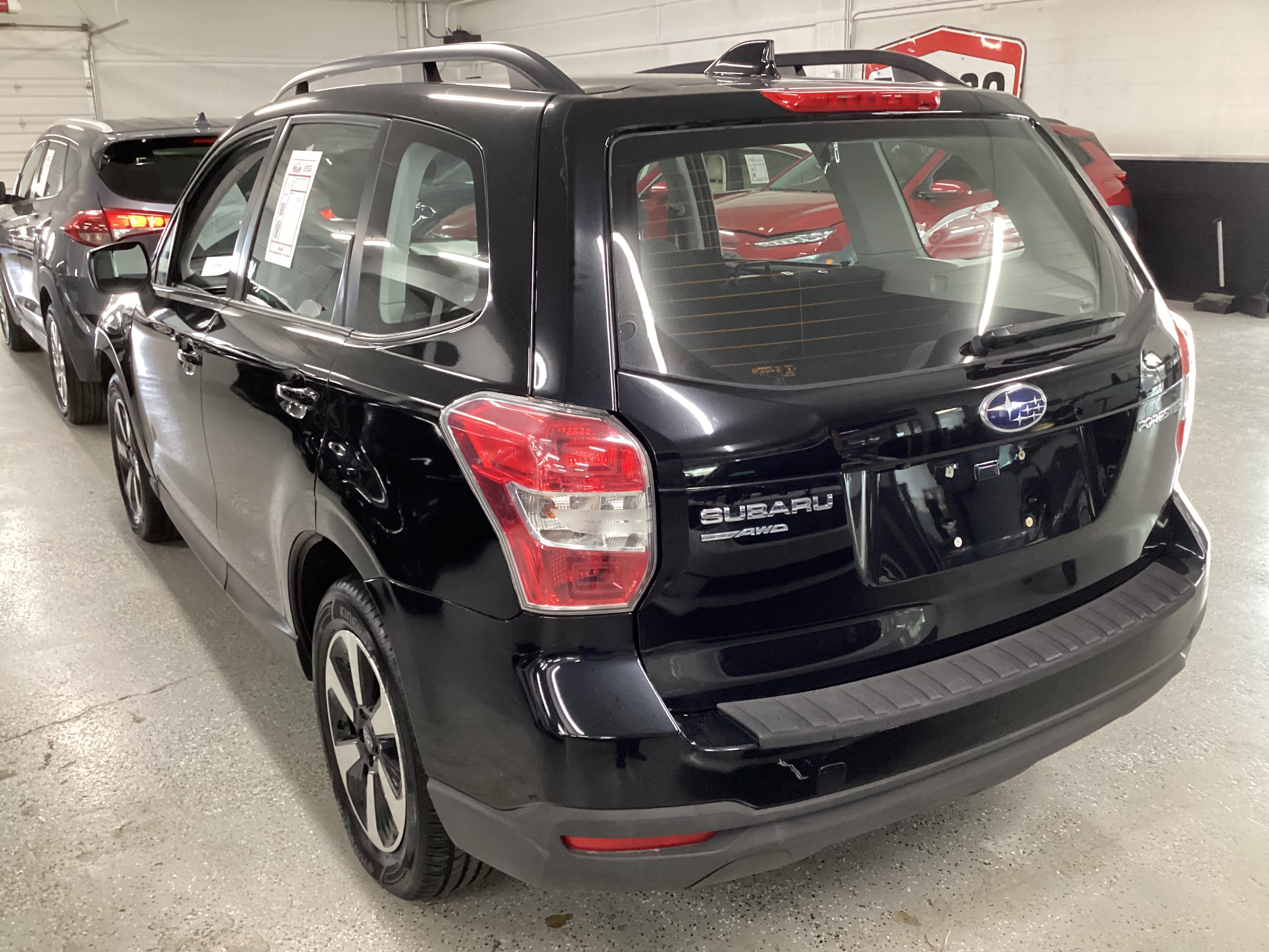2018 SUBARU Forester AWD - Image 2