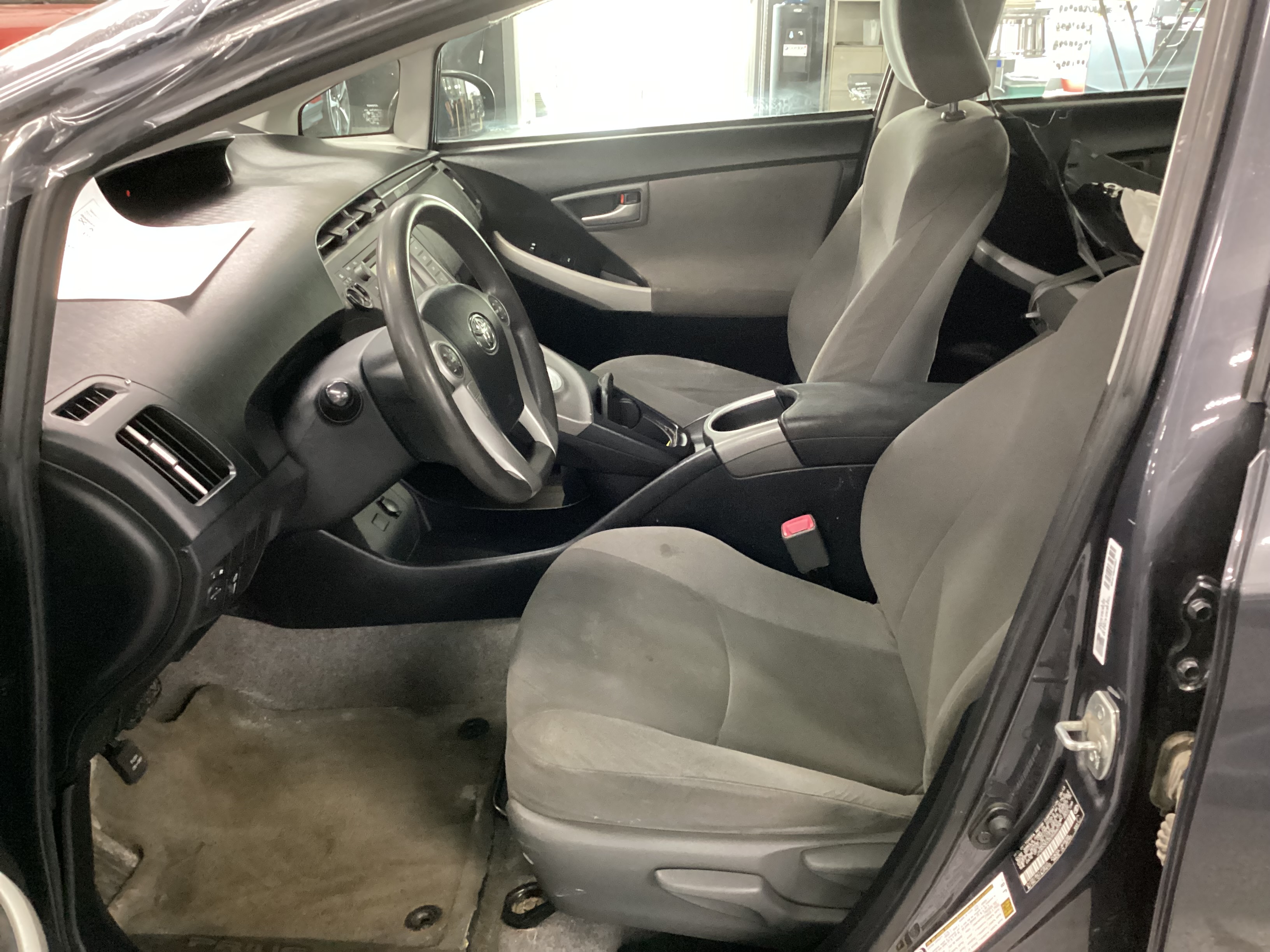 2013 TOYOTA Prius II - Image 6