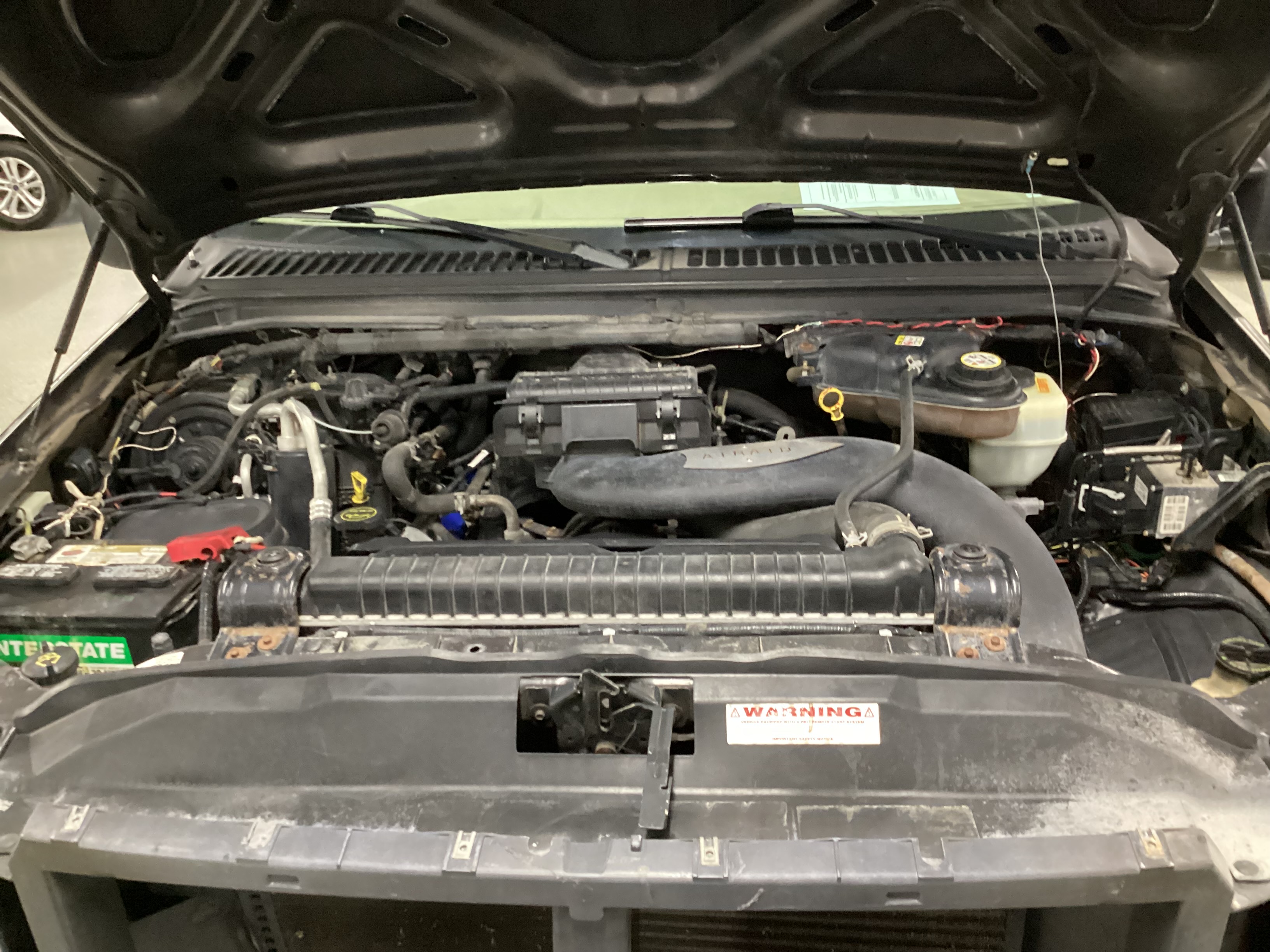 2005 FORD F-250 Lariat 4WD Crew Cab - Image 8