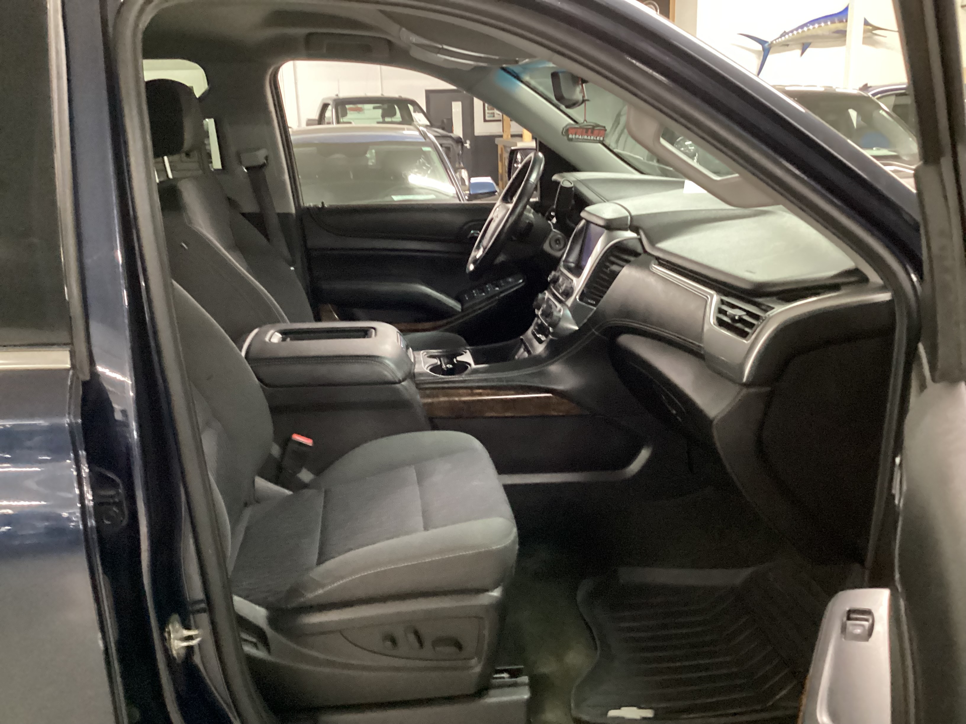 2017 CHEVROLET Tahoe LS 4WD - Image 13