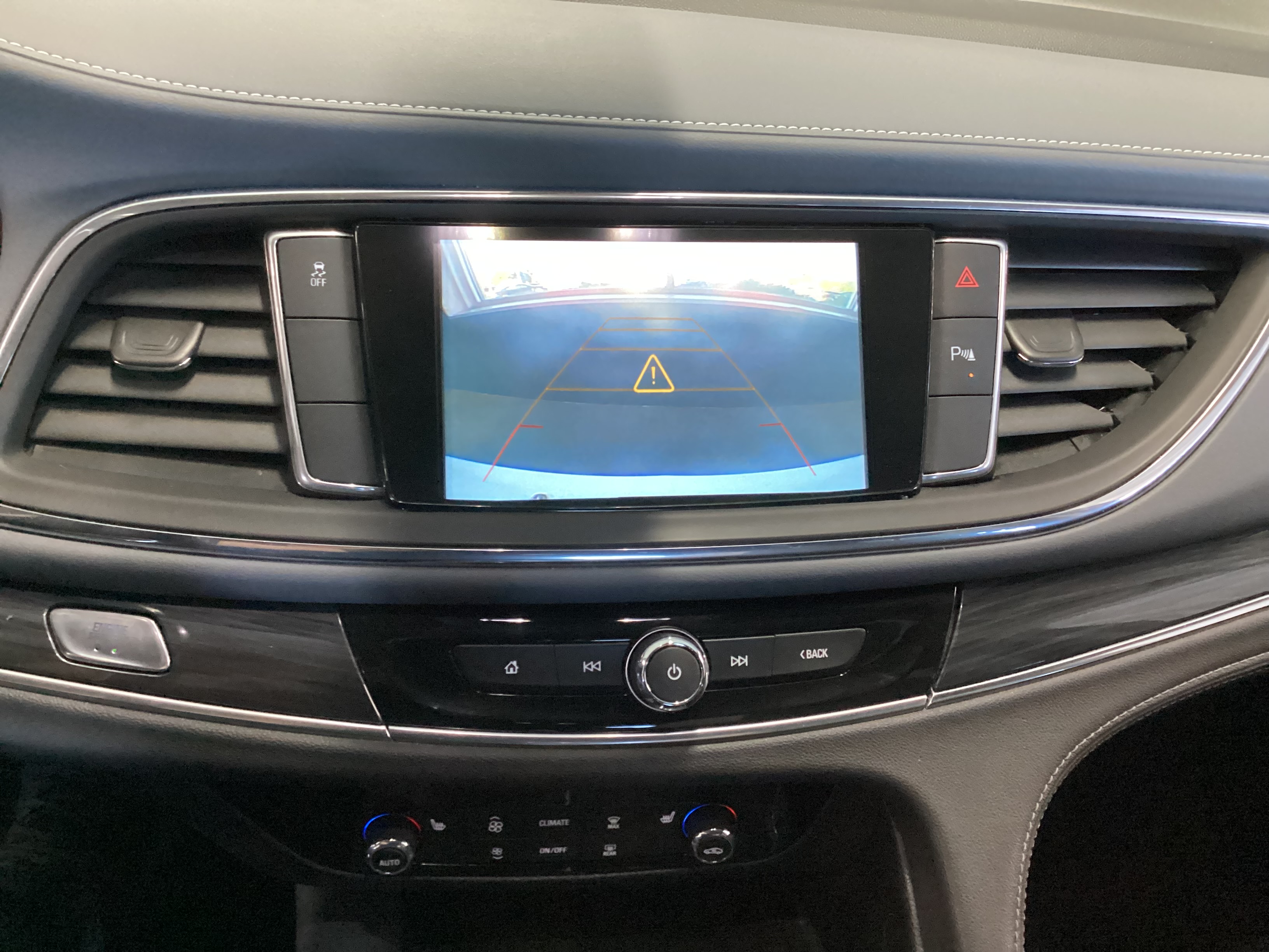 2019 BUICK Enclave Preferred - Image 13