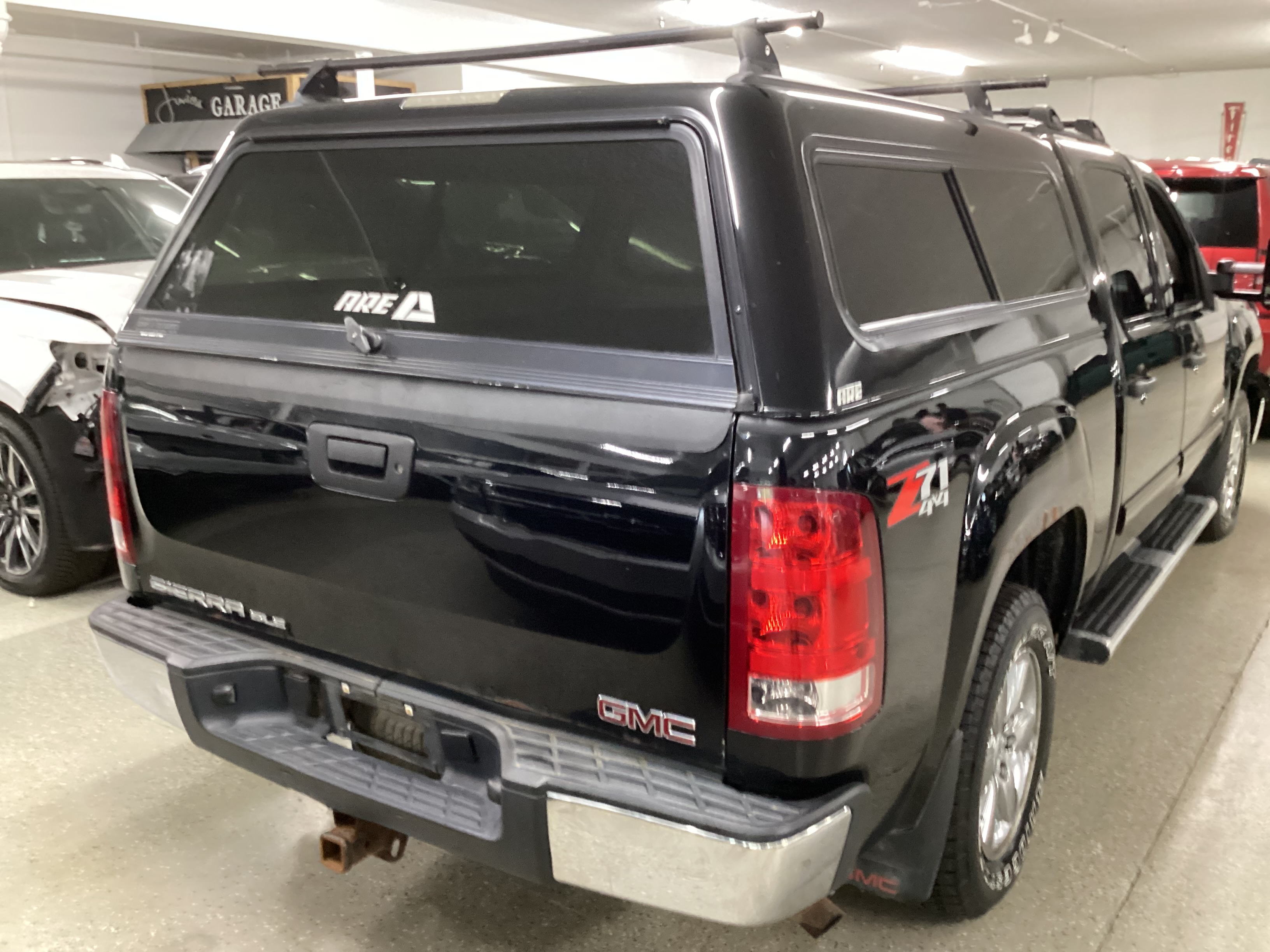 2013 GMC Sierra 4WD Crew Cab SLE - Image 3