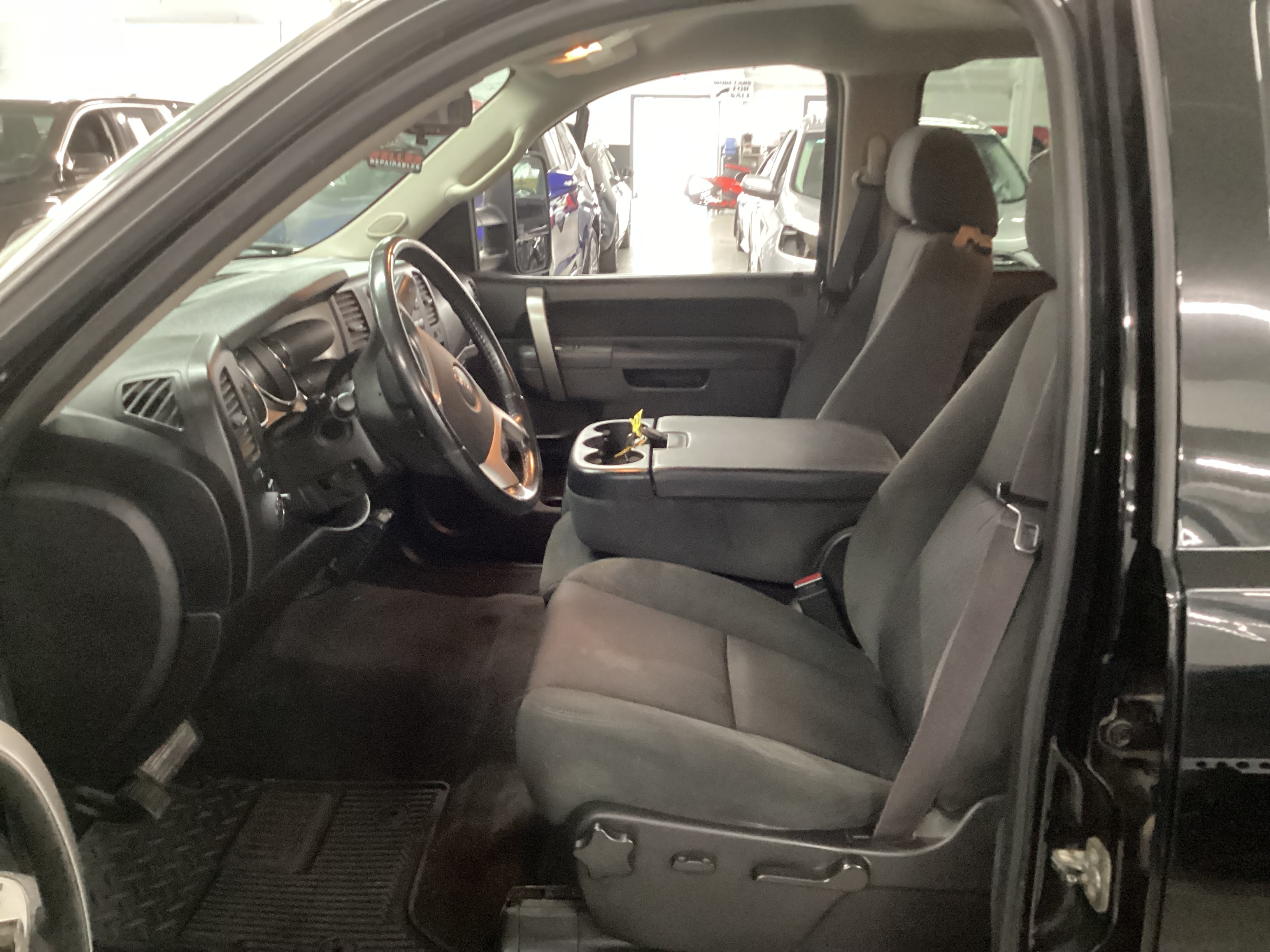 2013 GMC Sierra 4WD Crew Cab SLE - Image 7