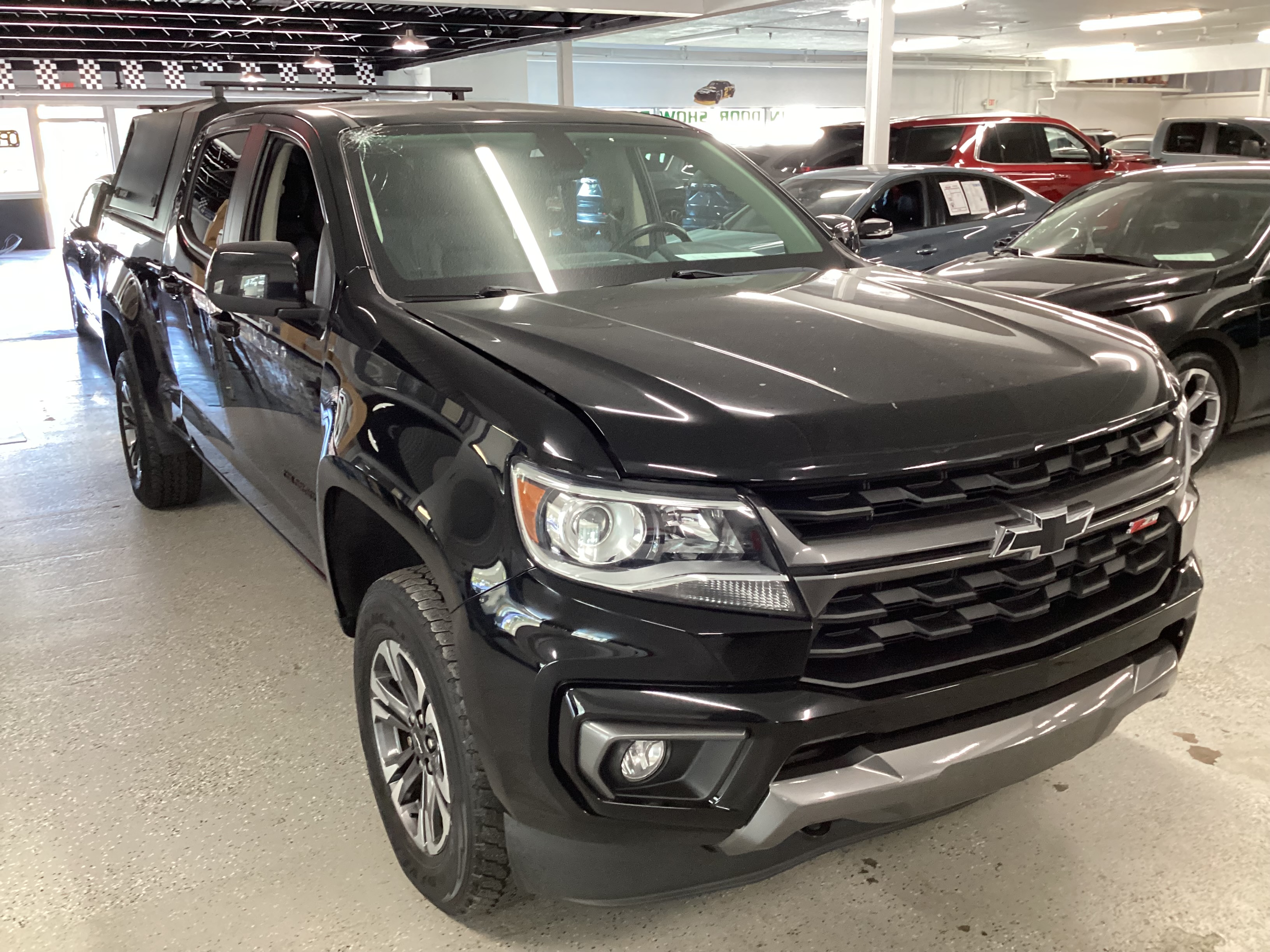 2021 CHEVROLET Colorado Z71 Crew Cab 4WD - Image 4