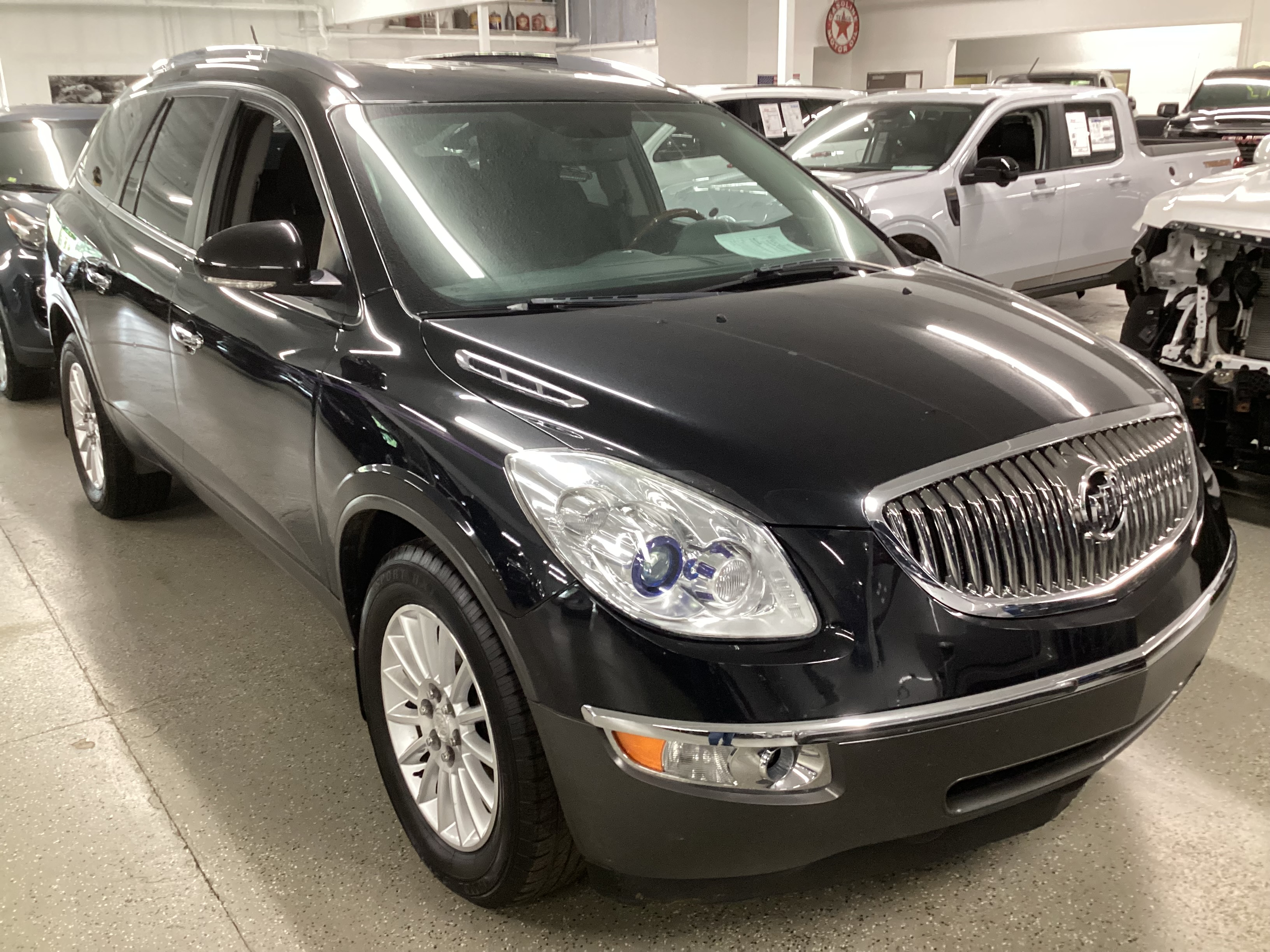 2012 BUICK Enclave Convenience - Image 4