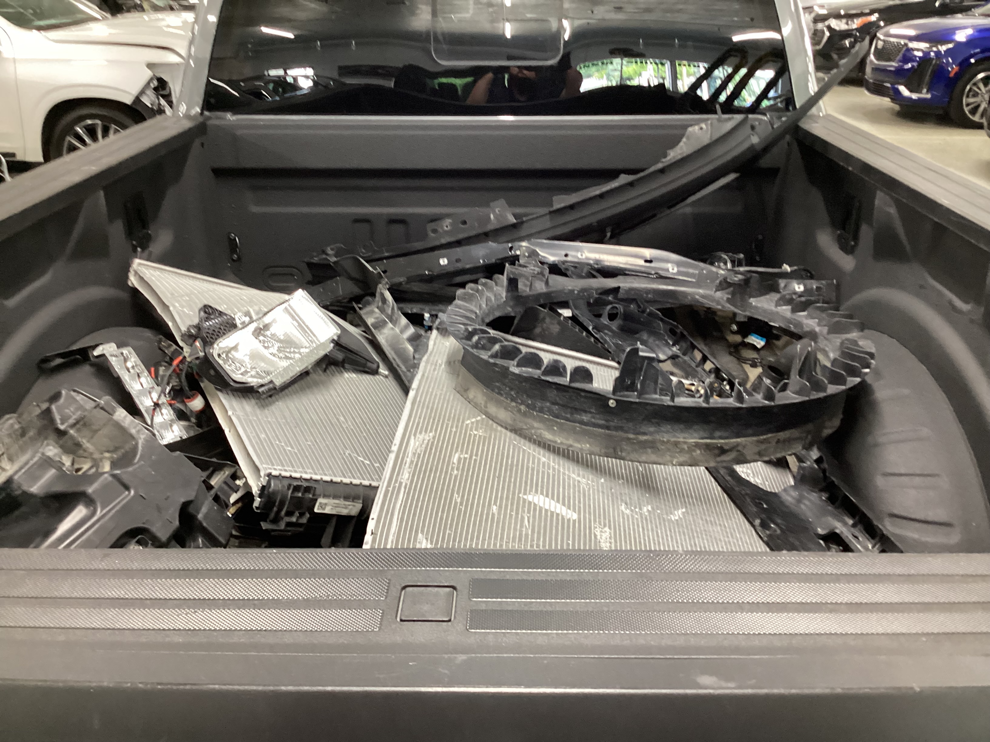 2023 FORD F-250 Super Duty Lariat 4WD Crew Cab - Image 10