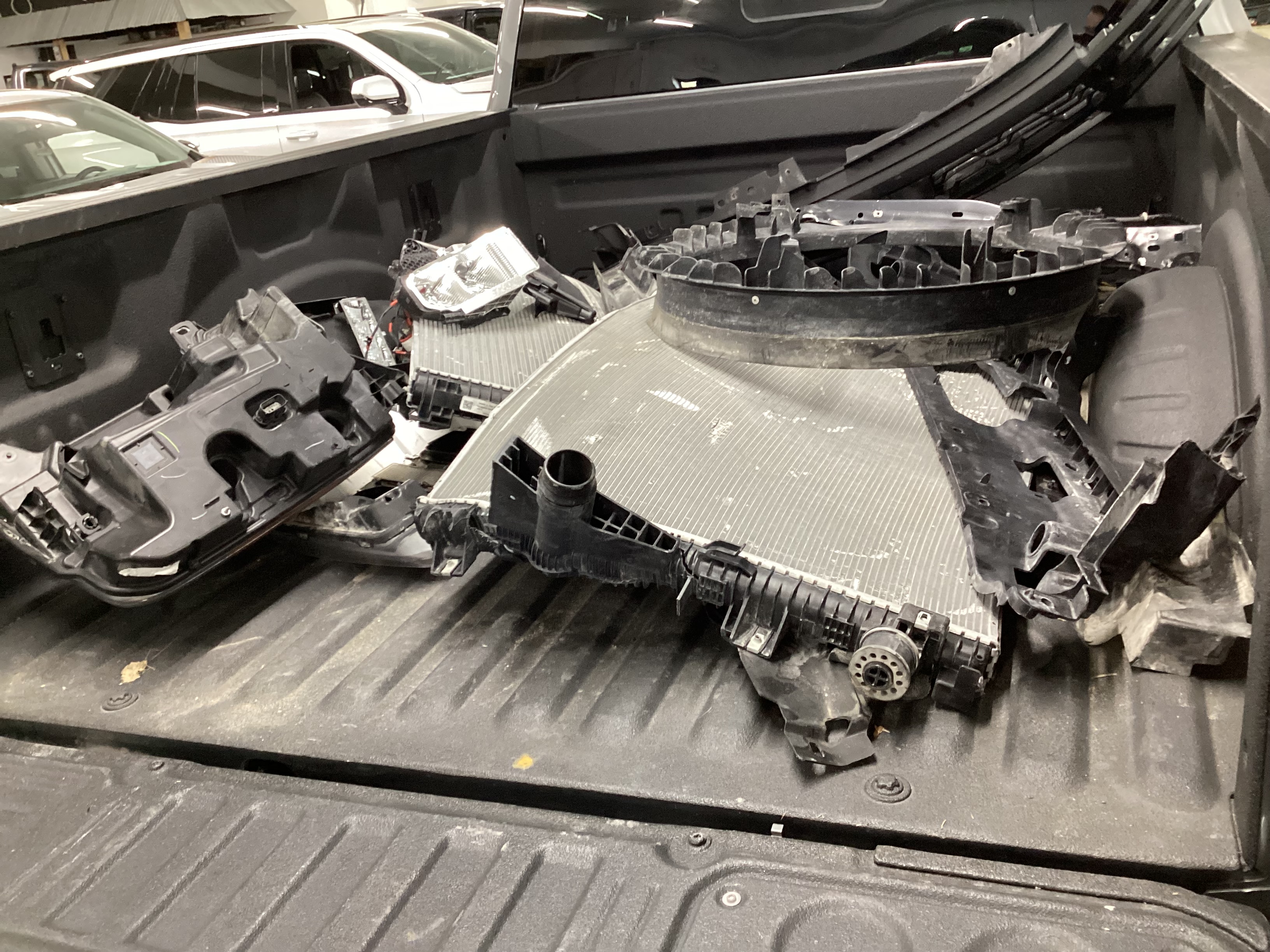 2023 FORD F-250 Super Duty Lariat 4WD Crew Cab - Image 11