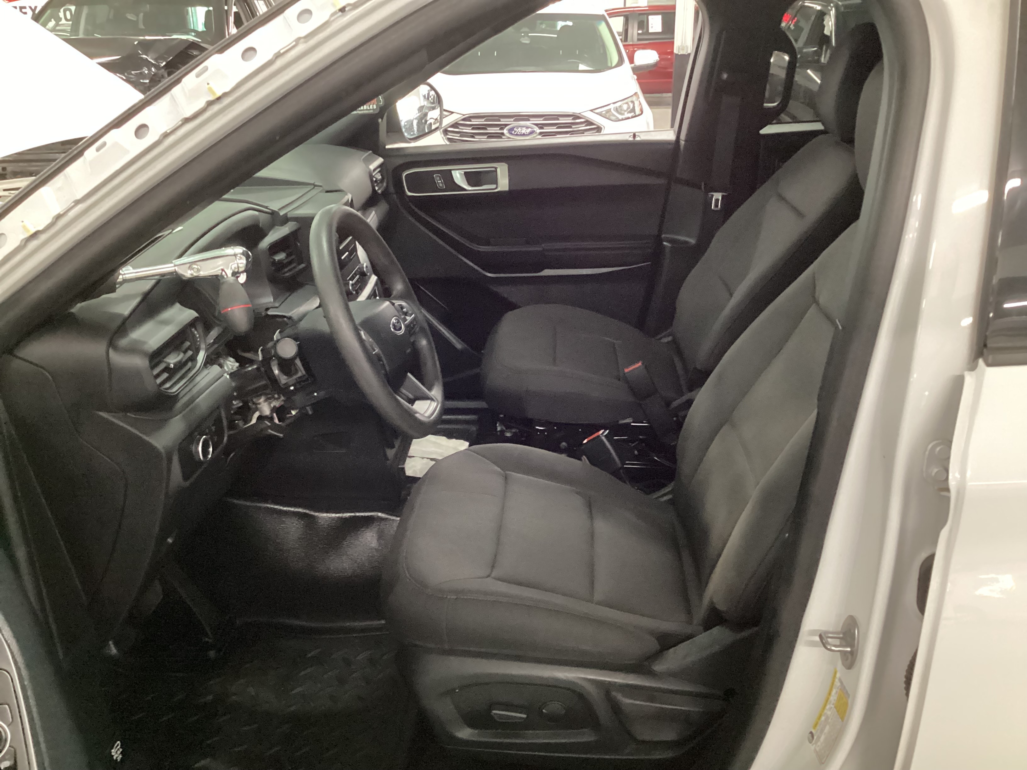 2023 FORD Explorer Police 4WD - Image 9