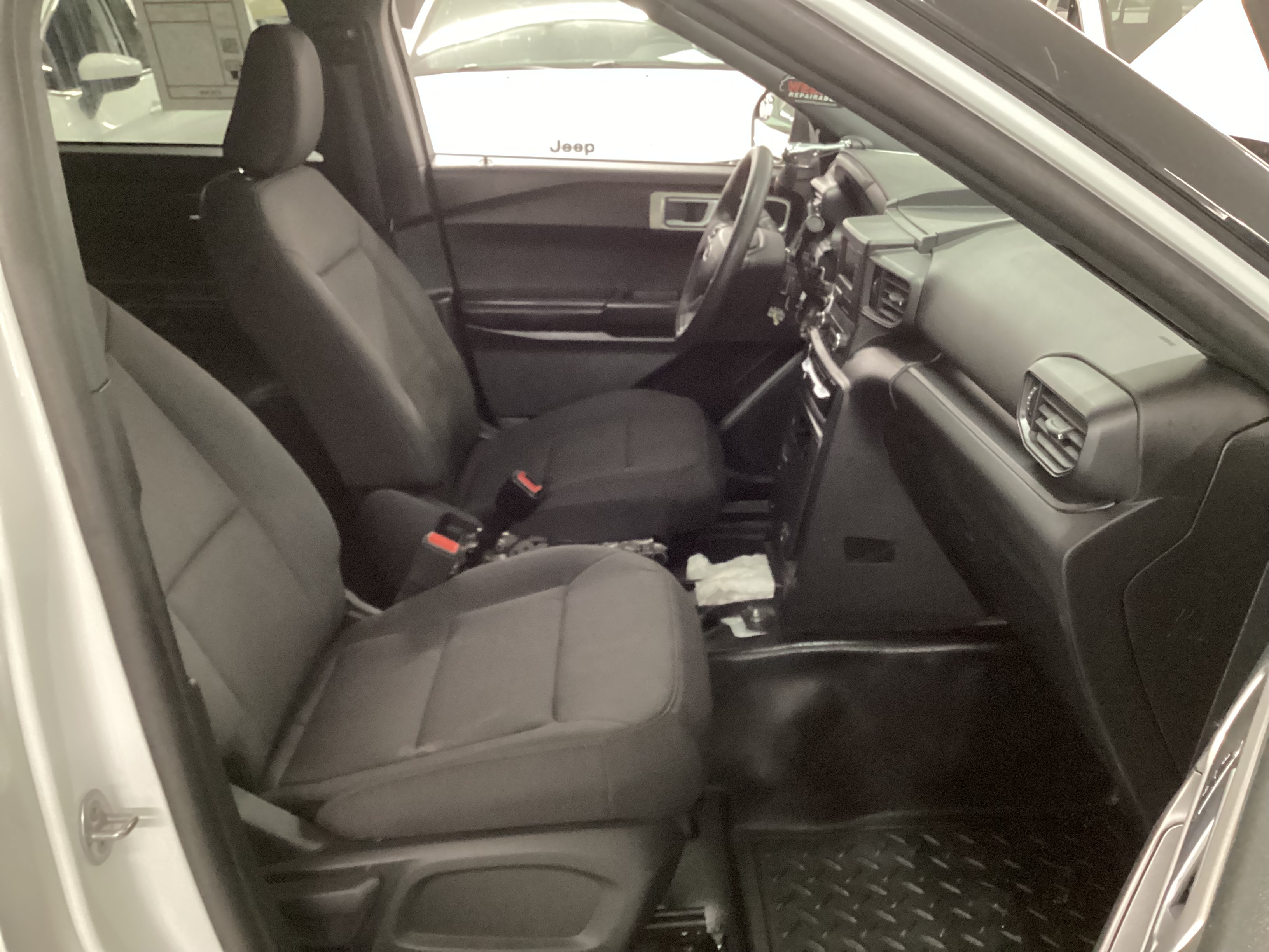 2023 FORD Explorer Police 4WD - Image 12