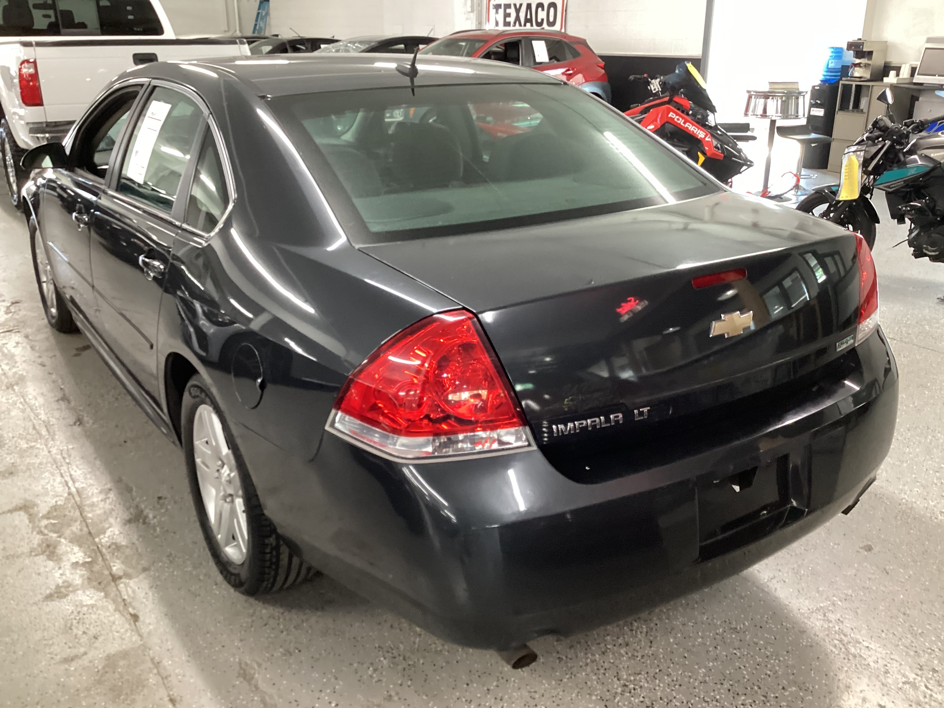 2013 CHEVROLET Impala LT - Image 2