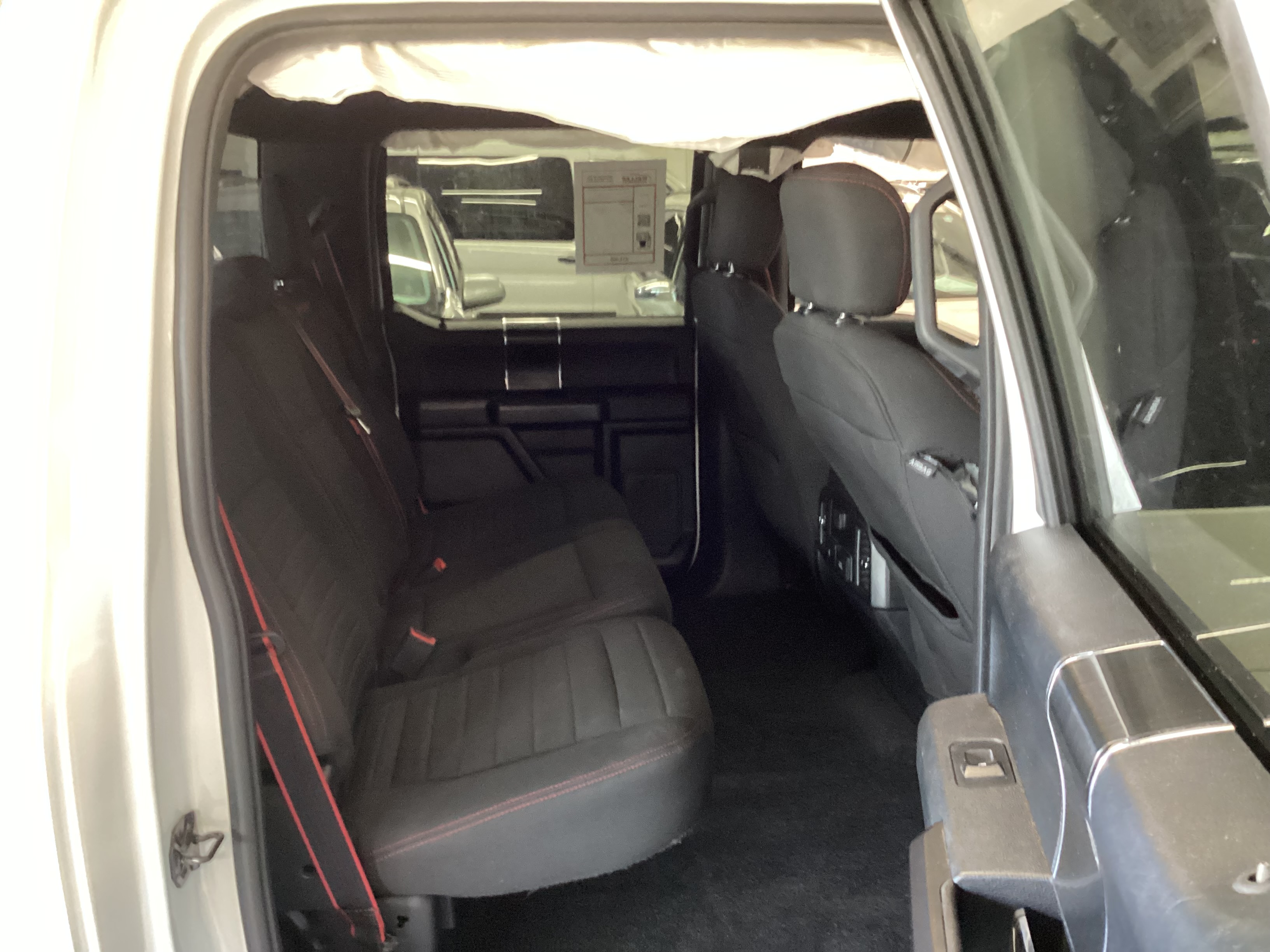 2018 FORD F-150 SuperCrew 4x4 XLT - Image 8