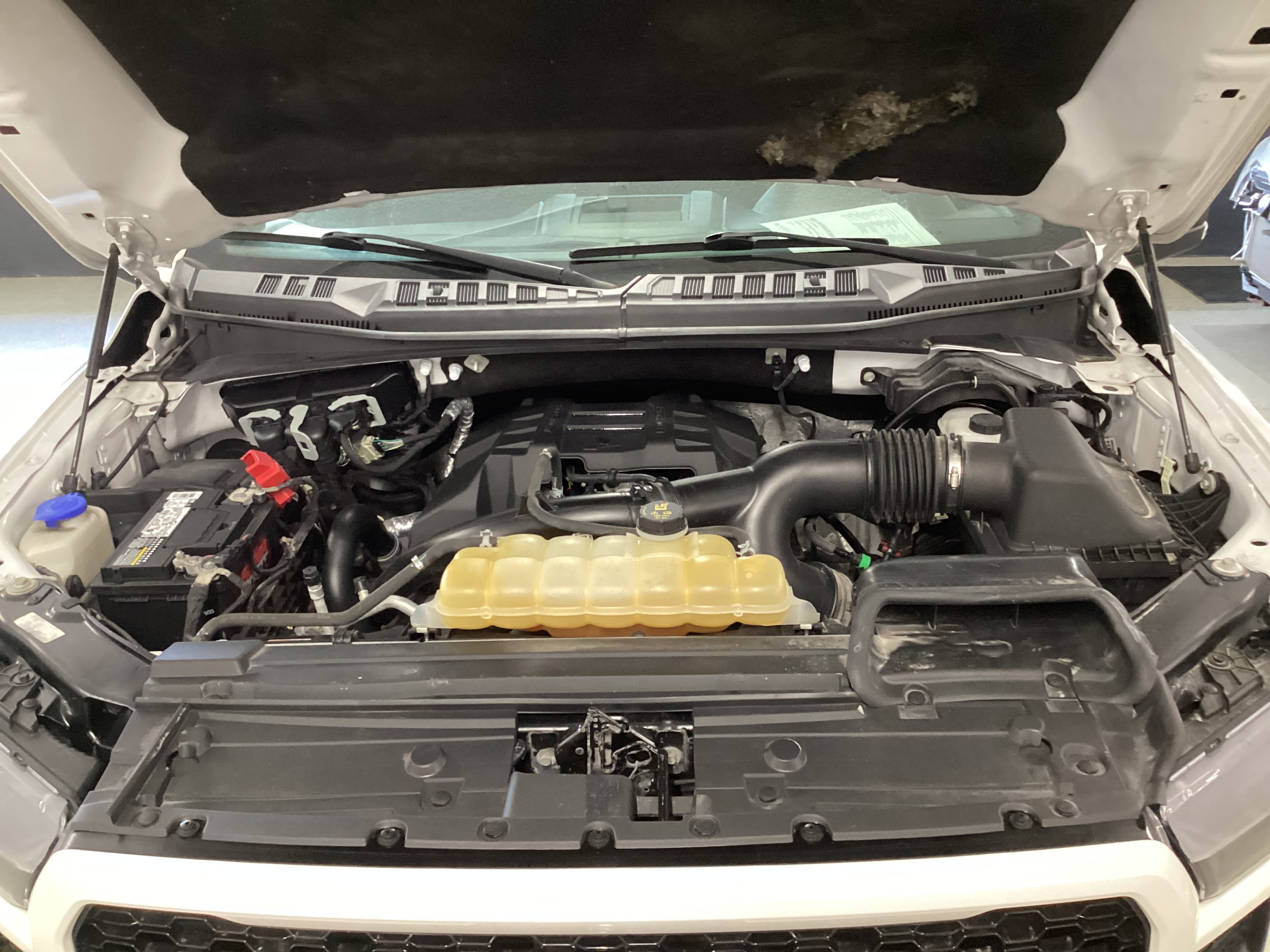 2018 FORD F-150 SuperCrew 4x4 XLT - Image 11