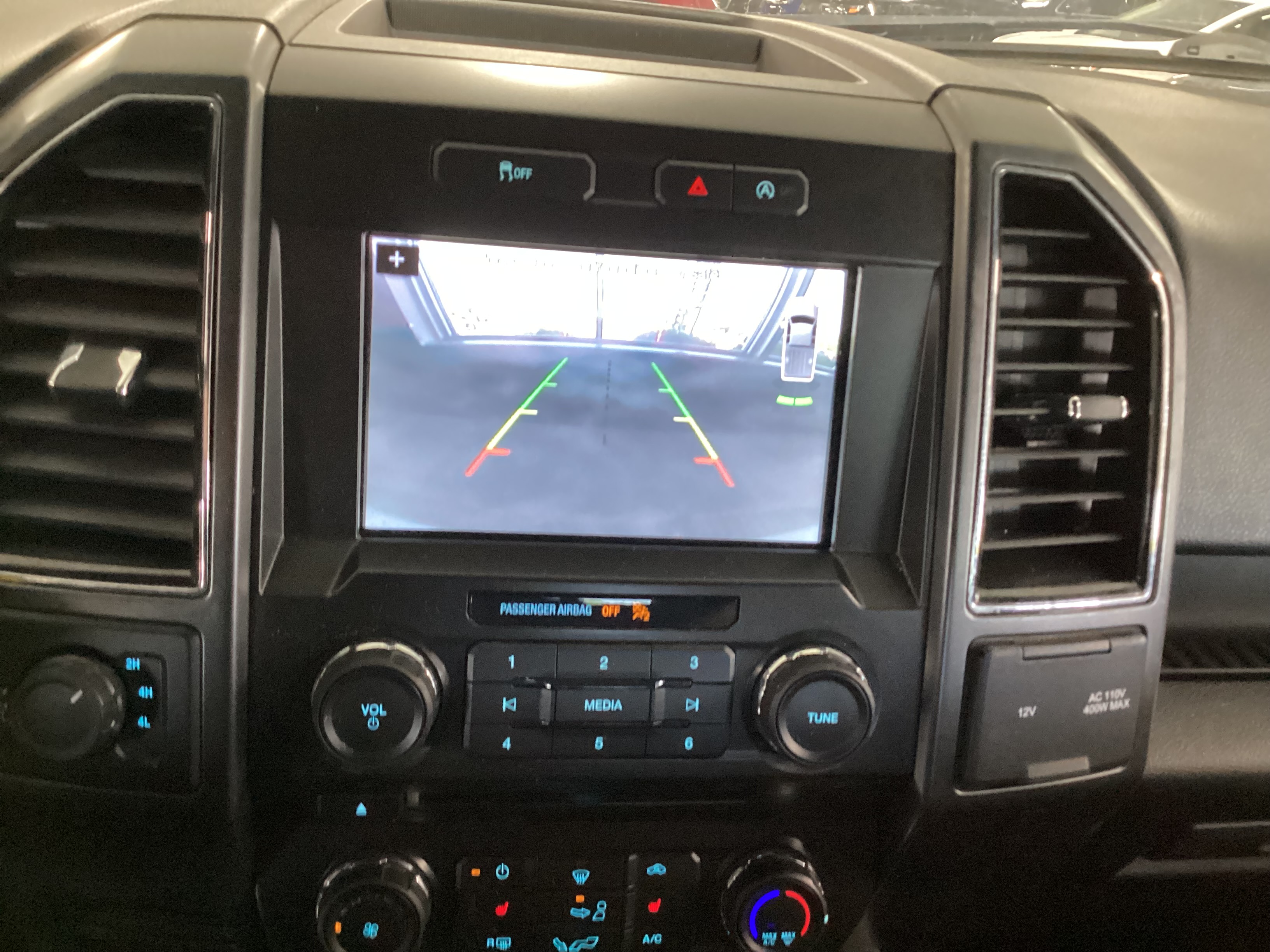 2018 FORD F-150 SuperCrew 4x4 XLT - Image 13