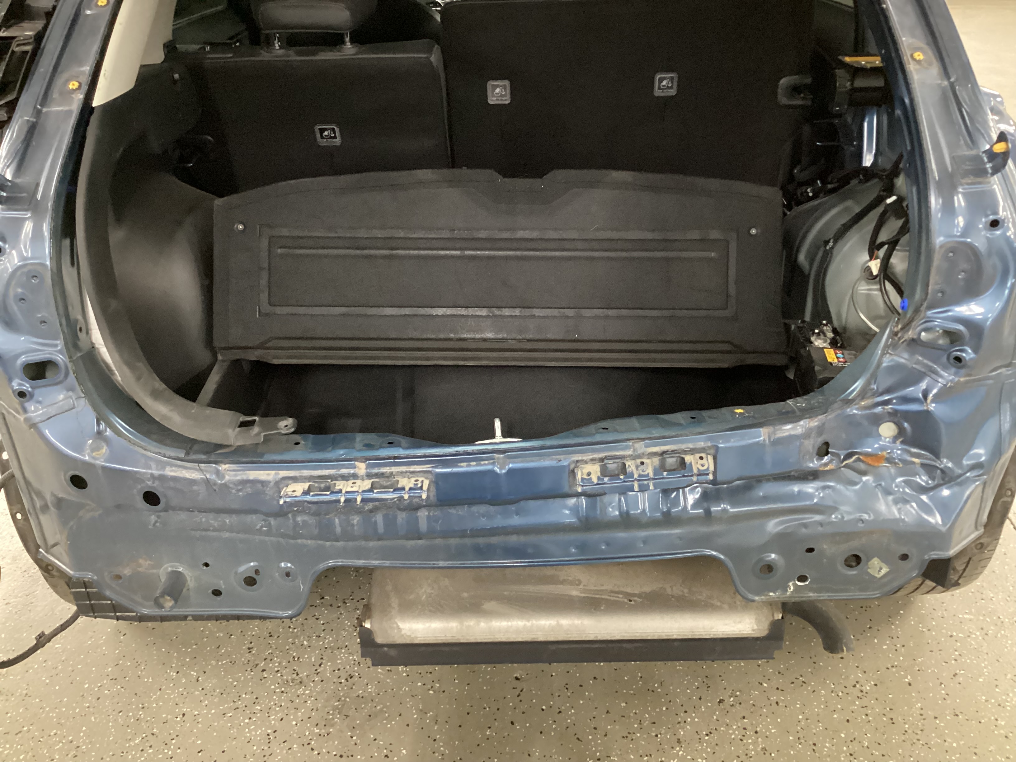 2023 KIA Niro SX Touring Plug-In Hybrid - Image 10