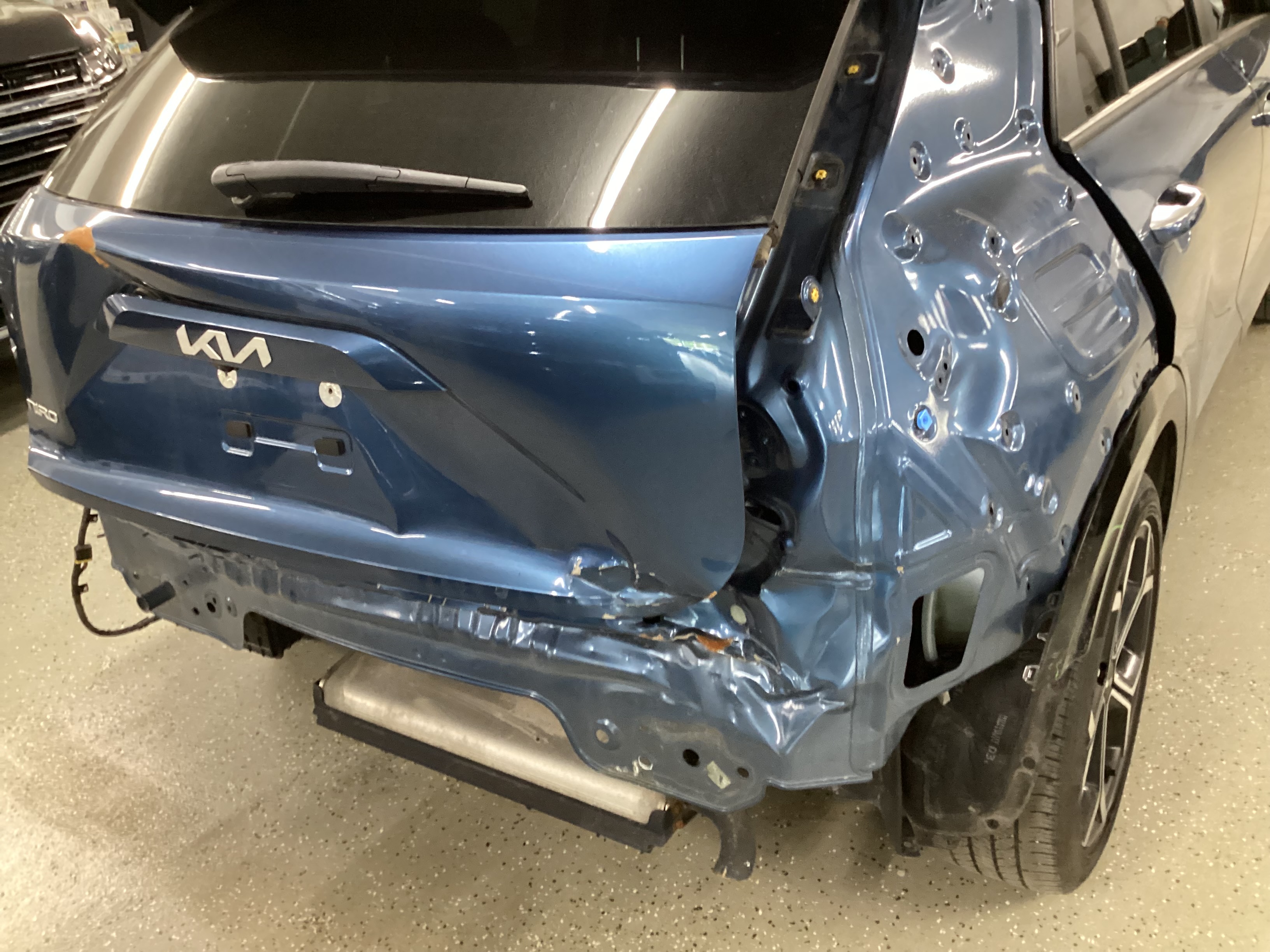 2023 KIA Niro SX Touring Plug-In Hybrid - Image 11