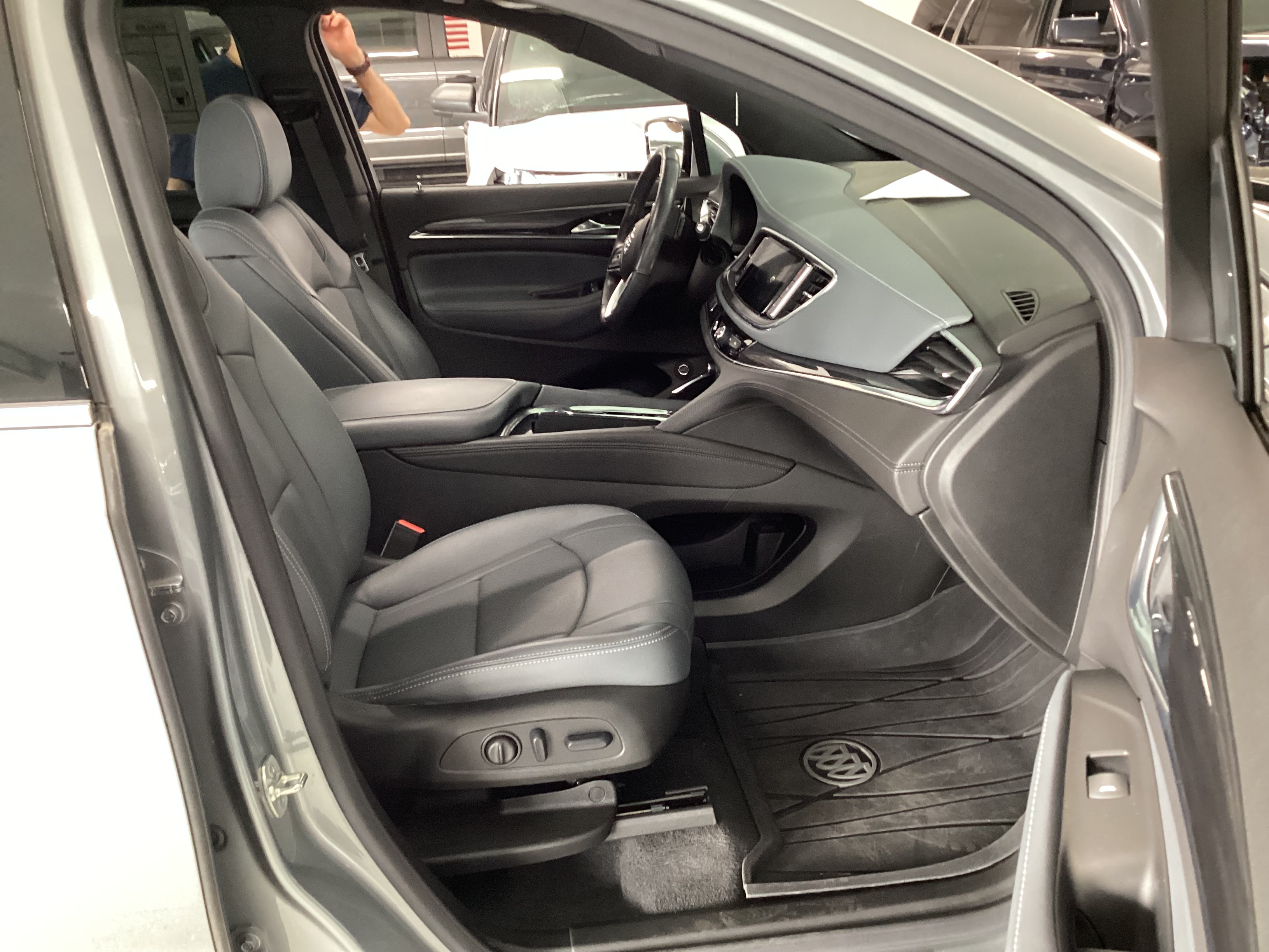 2024 BUICK Enclave Essence AWD - Image 11