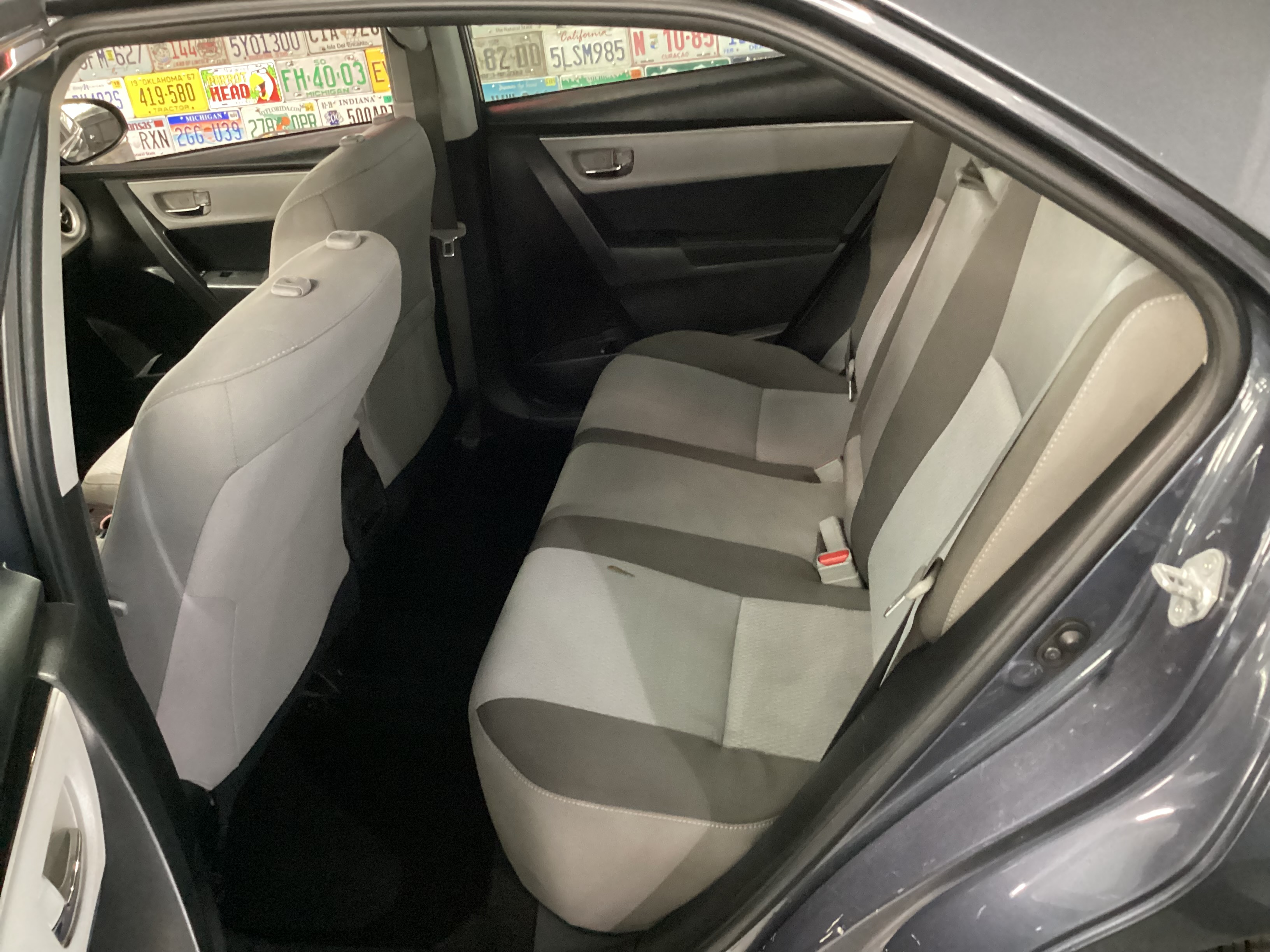 2018 TOYOTA Corolla LE - Image 8
