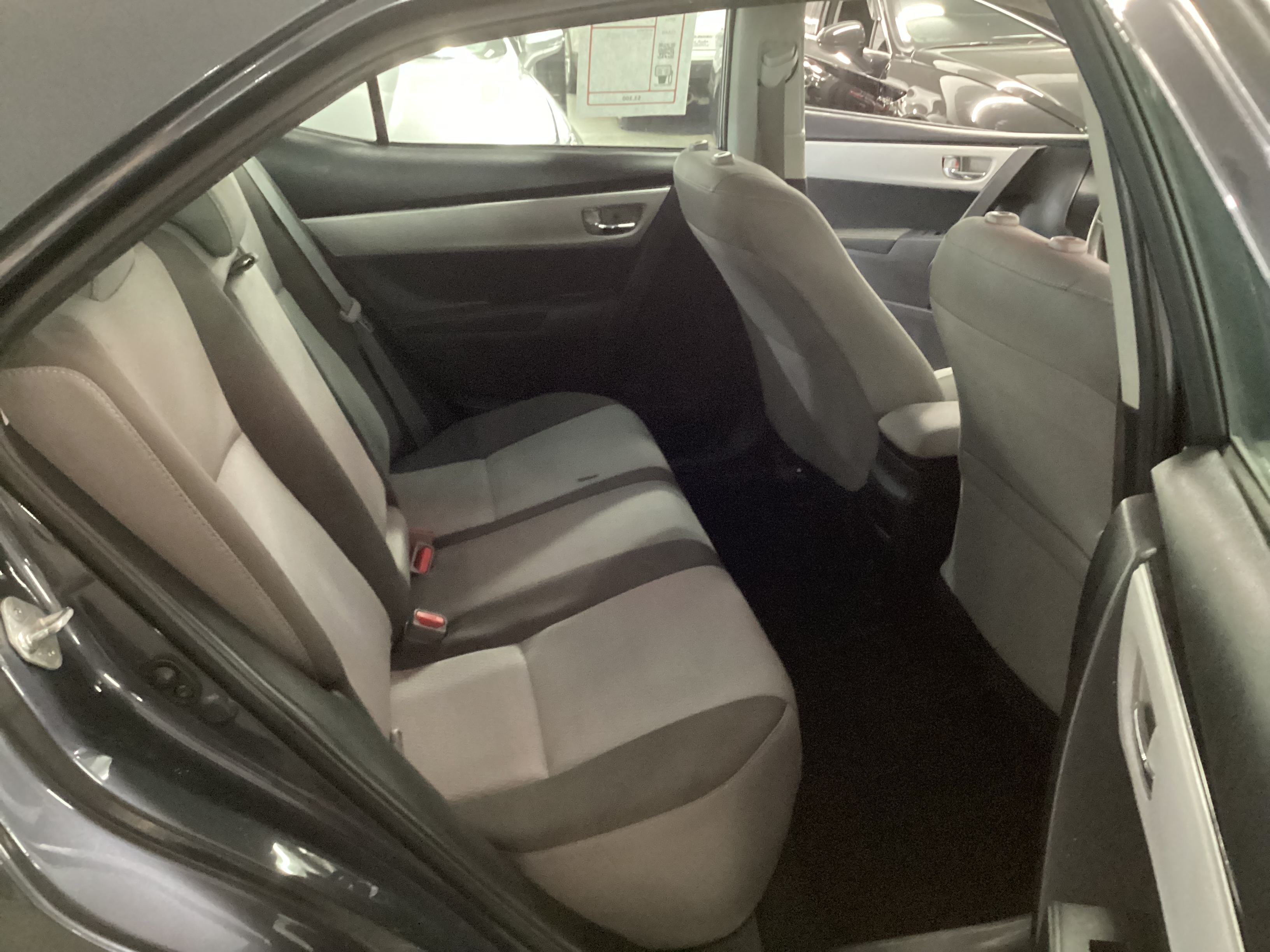 2018 TOYOTA Corolla LE - Image 10